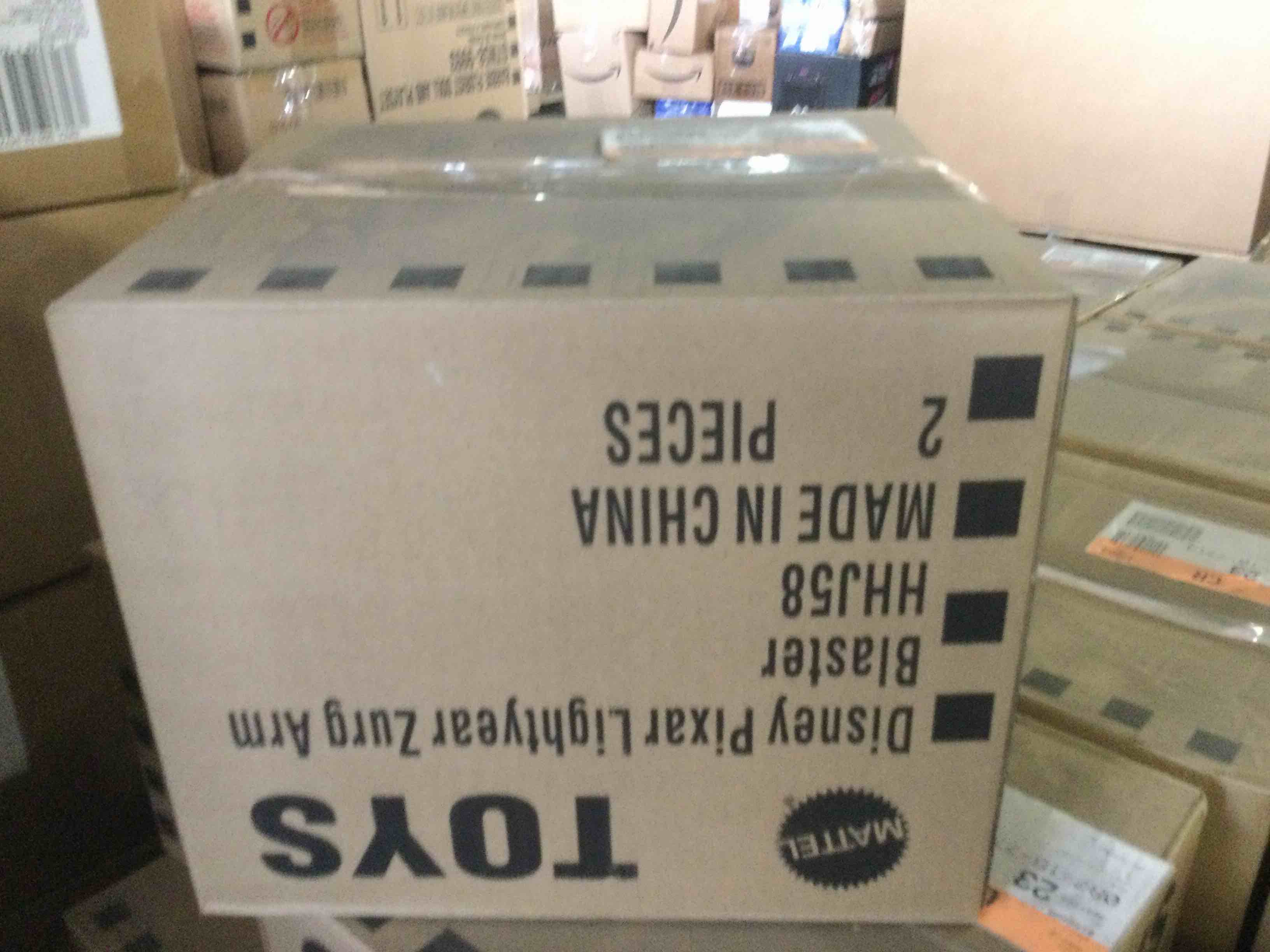 https://s3.amazonaws.com/lotting-images-prod/bidfta/BLU5667577_1695827431776.jpeg