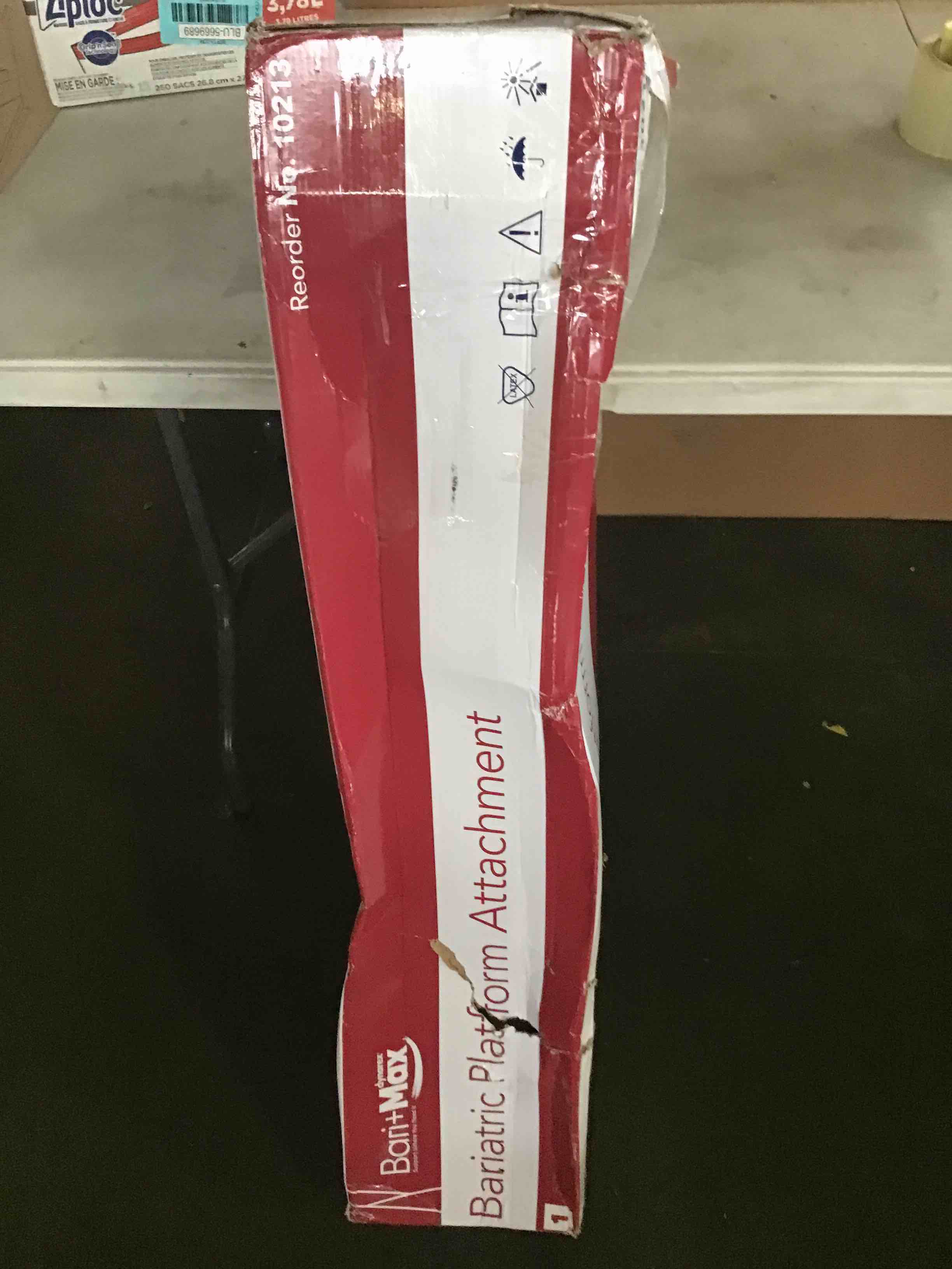 https://s3.amazonaws.com/lotting-images-prod/bidfta/BLU5669708_1695923733196.jpeg