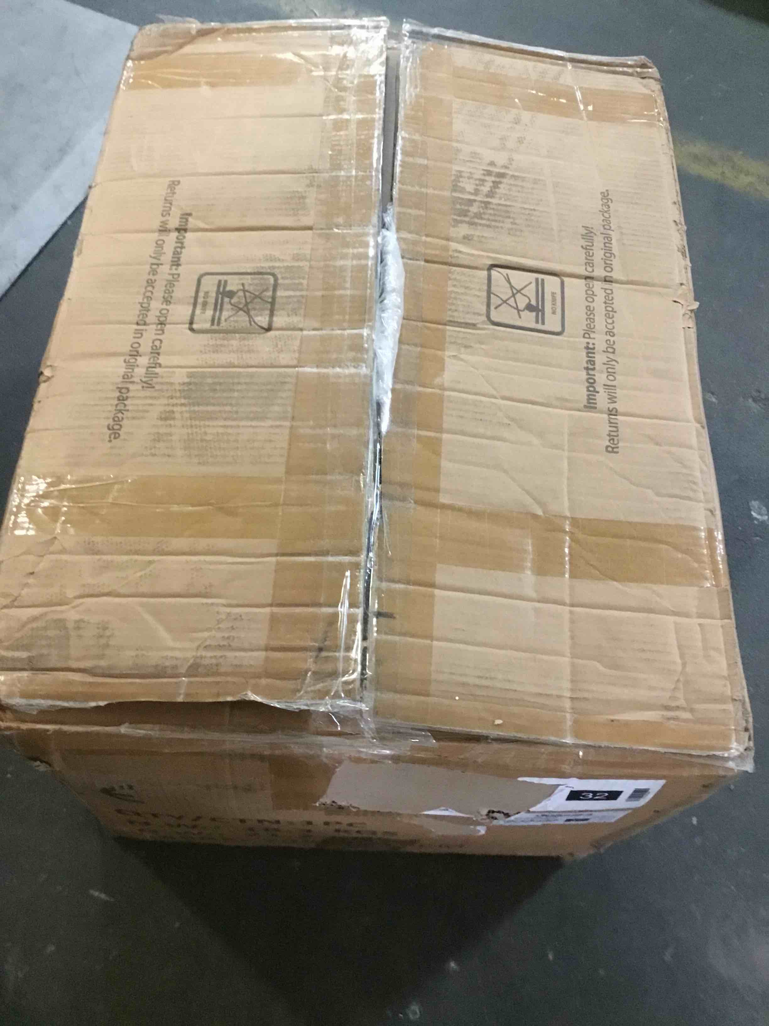 https://s3.amazonaws.com/lotting-images-prod/bidfta/BLU5670607_1695758990586.jpeg