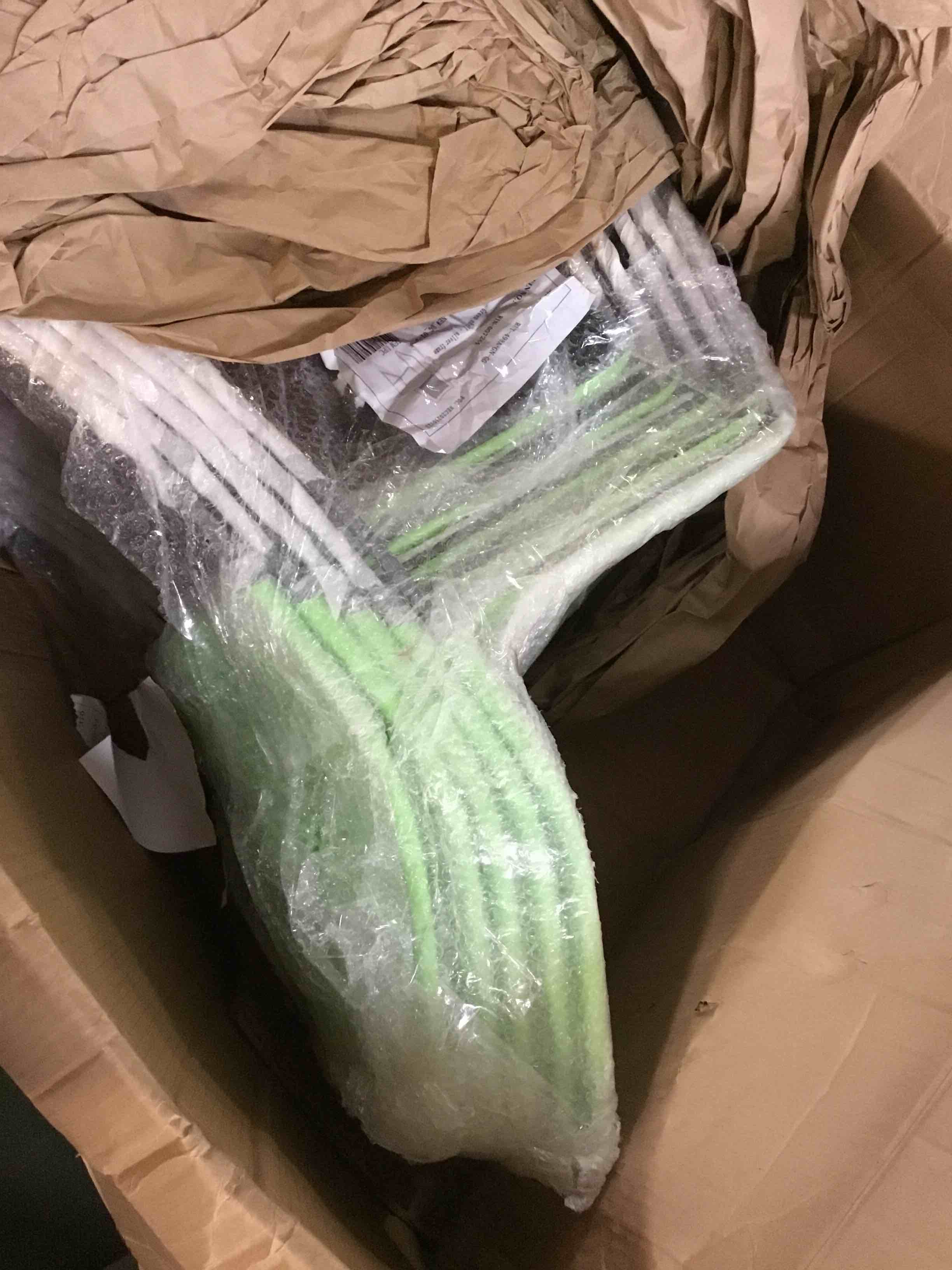 https://s3.amazonaws.com/lotting-images-prod/bidfta/BLU5670608_1695759131348.jpeg