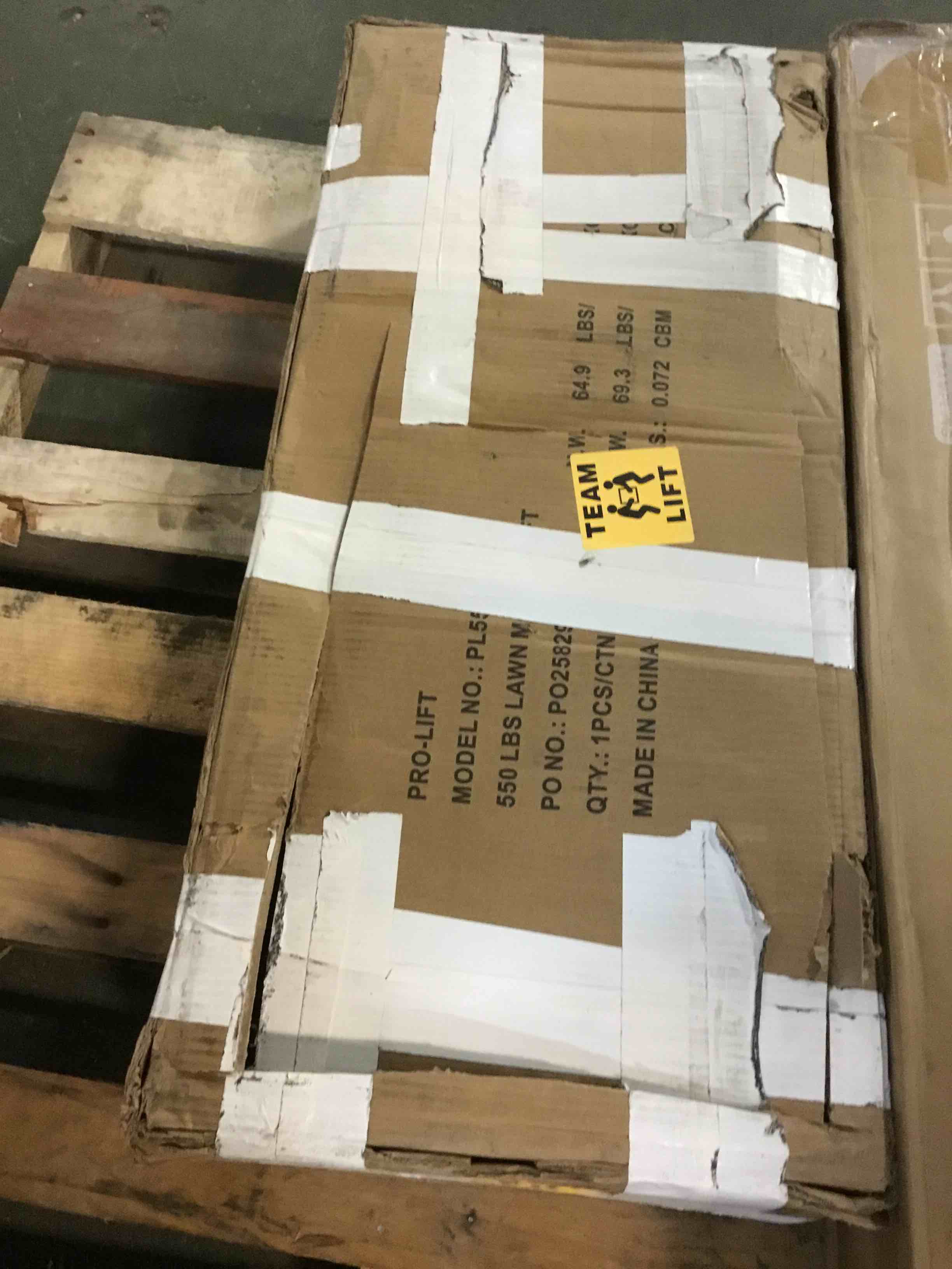 https://s3.amazonaws.com/lotting-images-prod/bidfta/BLU5670665_1695818152997.jpeg