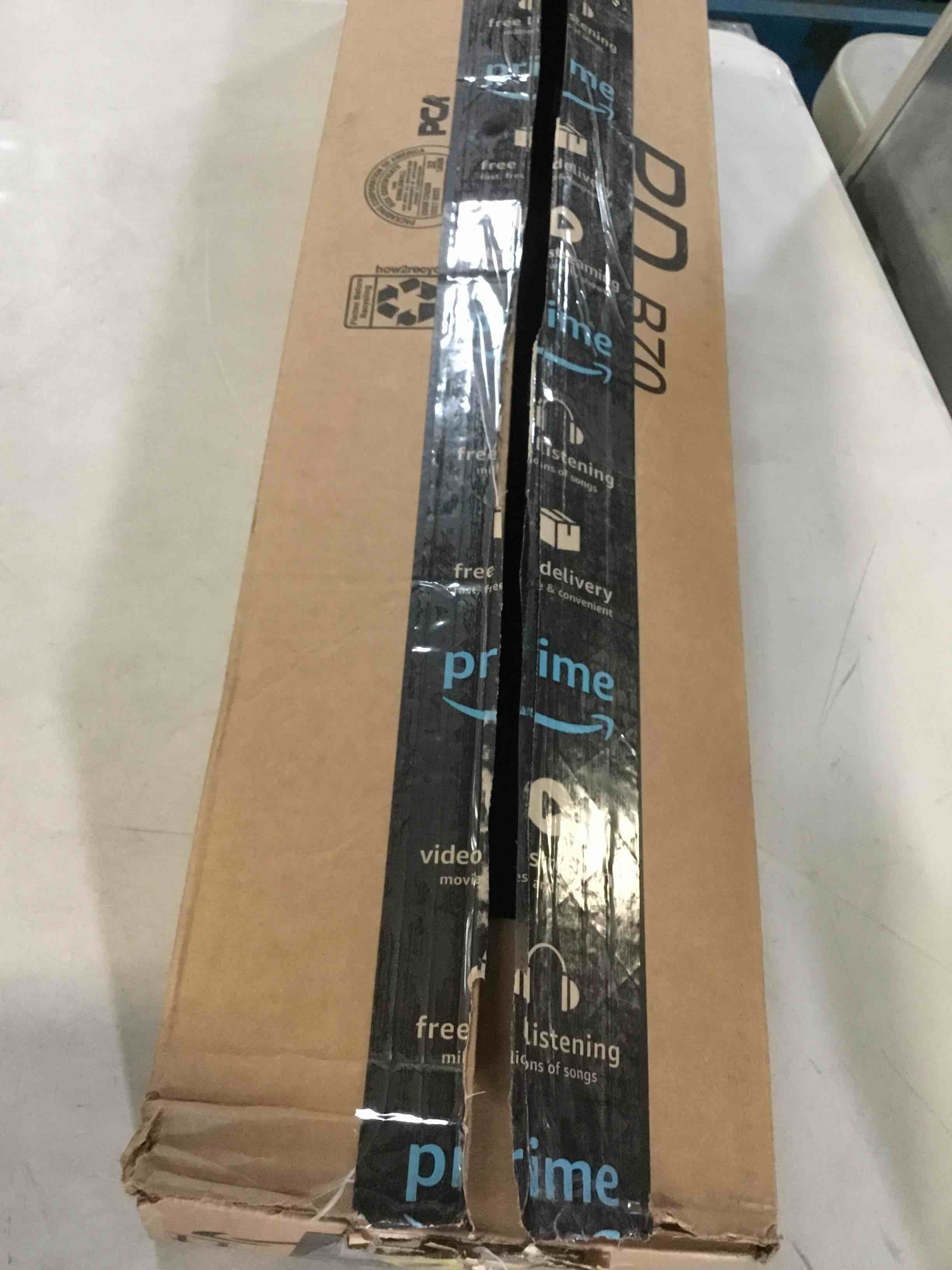 https://s3.amazonaws.com/lotting-images-prod/bidfta/BLU5670848_1695844594928.jpeg