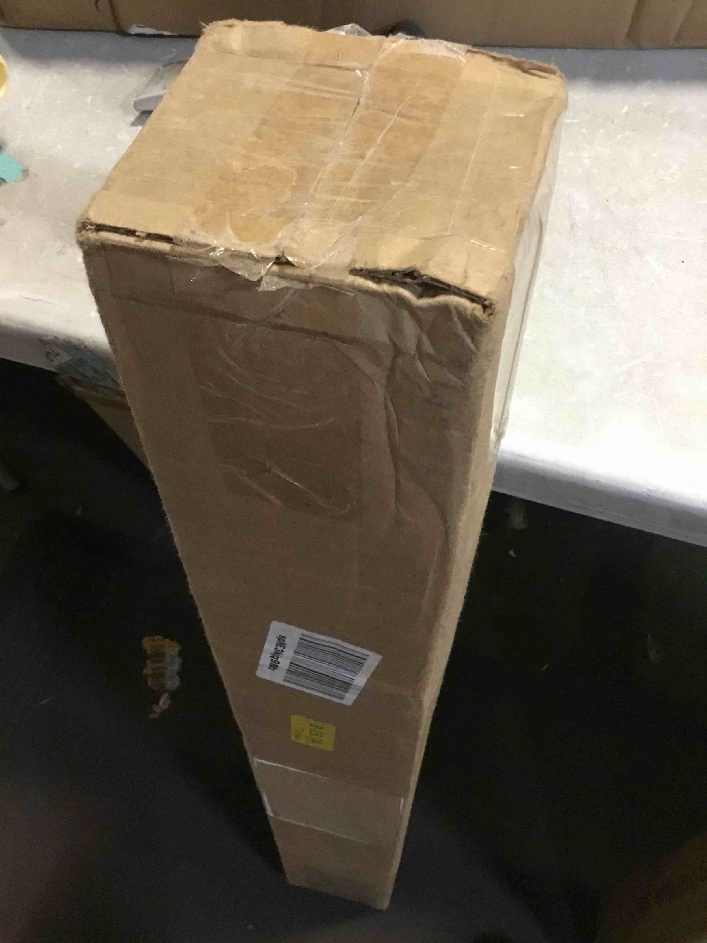 https://s3.amazonaws.com/lotting-images-prod/bidfta/BLU5670898_1695903336370.jpeg