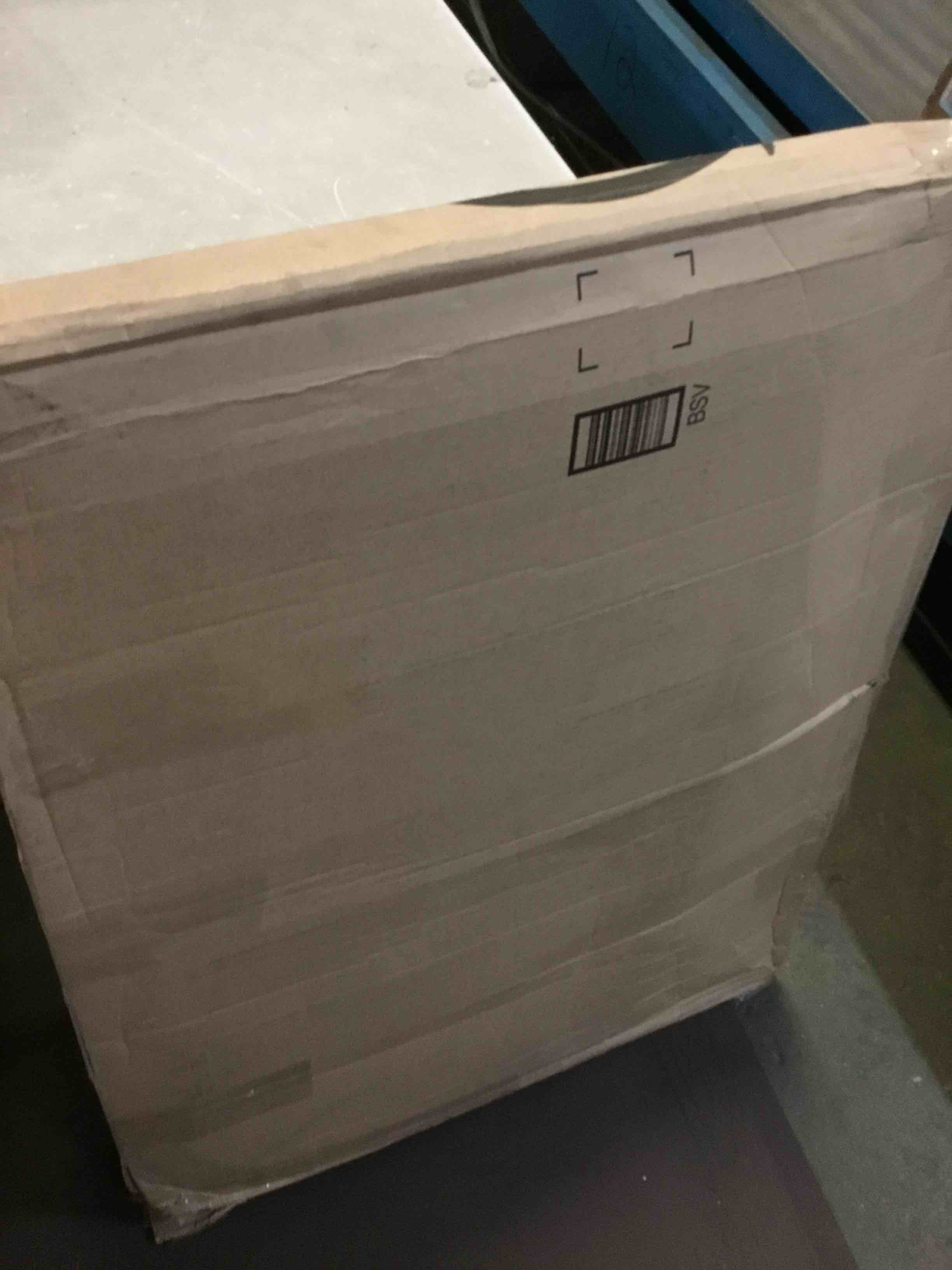 https://s3.amazonaws.com/lotting-images-prod/bidfta/BLU5671079_1695929317309.jpeg