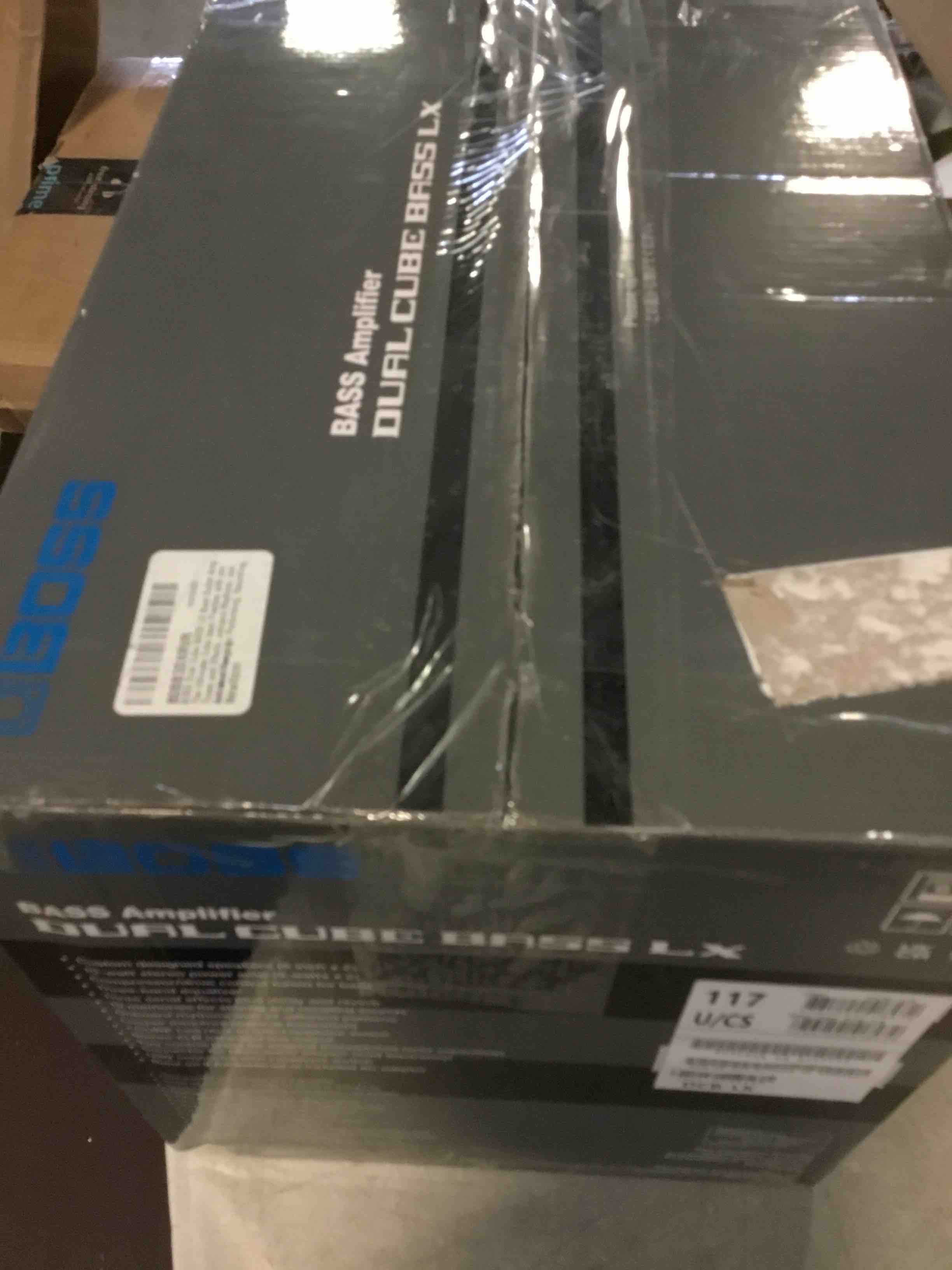 https://s3.amazonaws.com/lotting-images-prod/bidfta/BLU5671478_1696264305502.jpeg