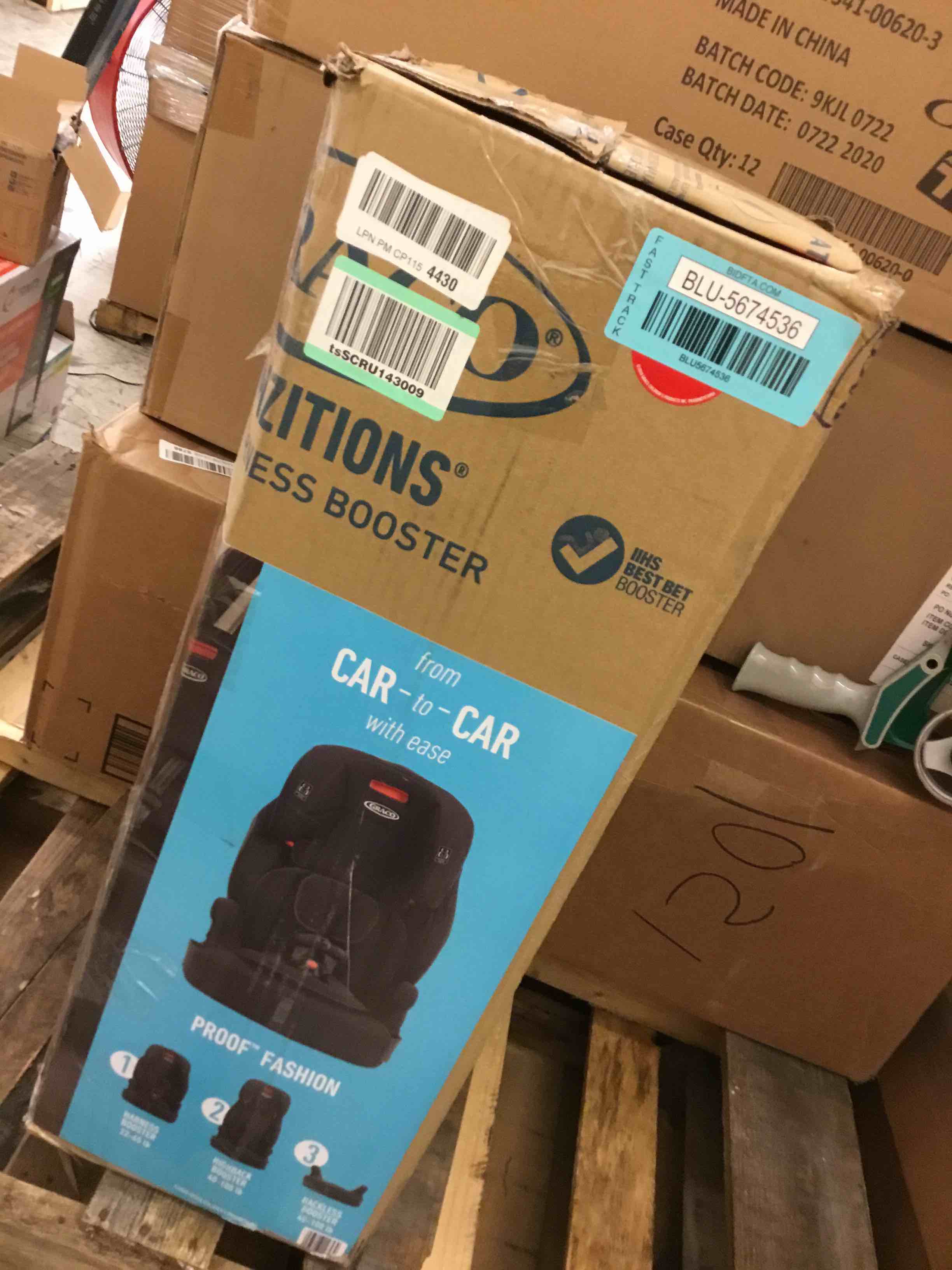 https://s3.amazonaws.com/lotting-images-prod/bidfta/BLU5674536_1715013129422.jpeg