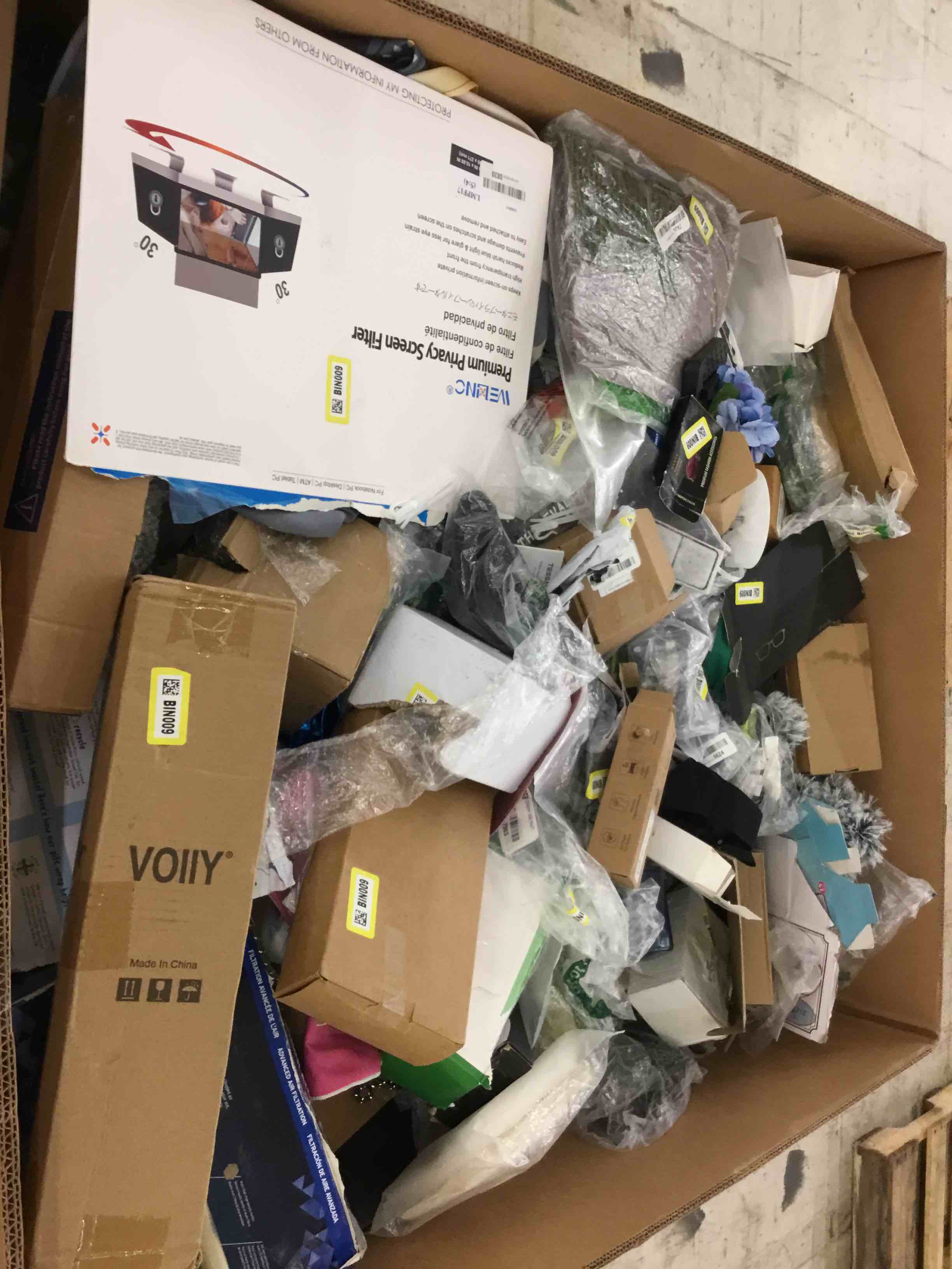 https://s3.amazonaws.com/lotting-images-prod/bidfta/BLU5675156_1715379920007.jpeg
