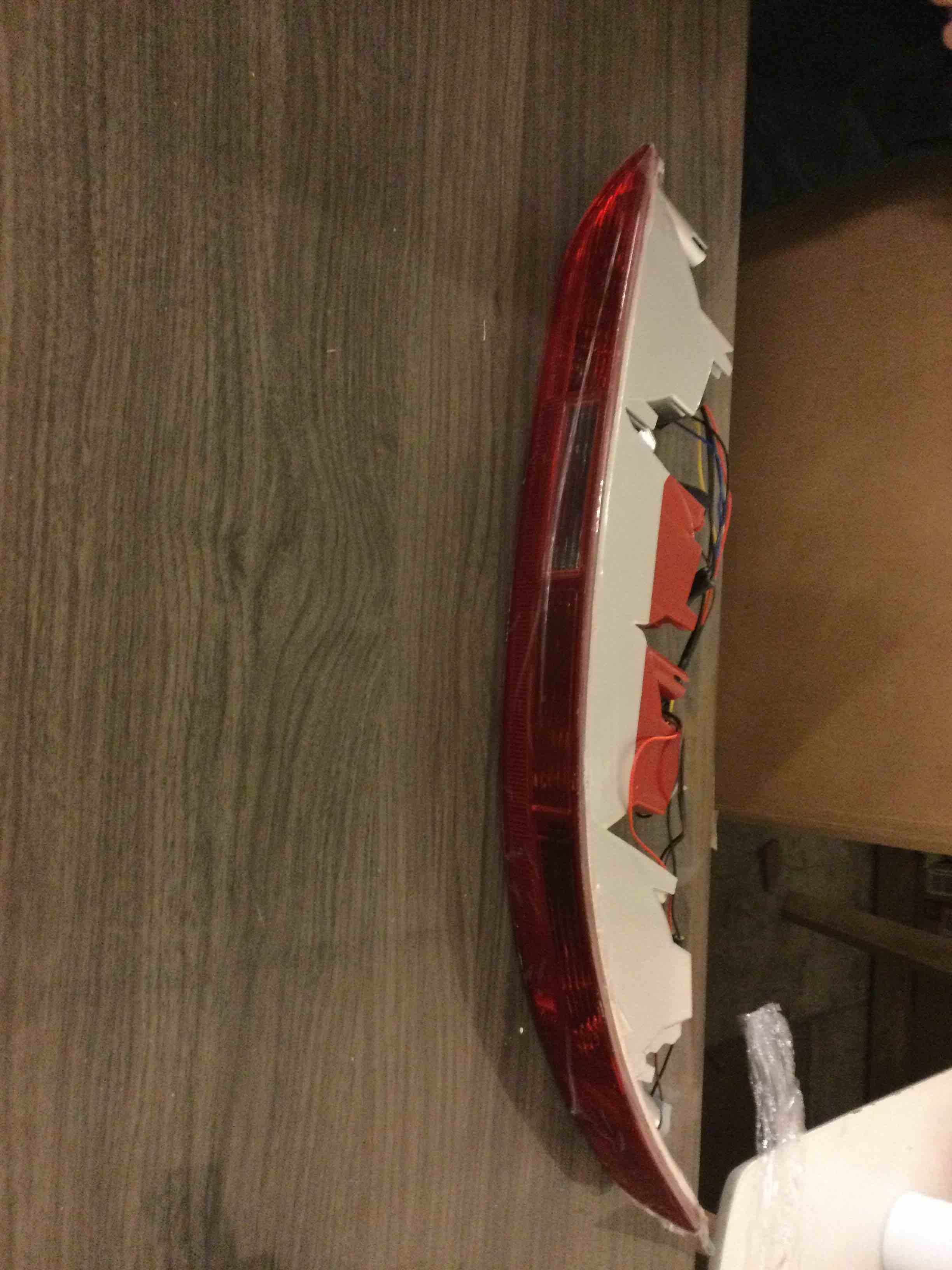 Condition photo showing Good Condition for Rear Bumper Tail Light Lamp for Audi Q5 2009-2015 Rear Bumper Reflector Lower Tail Lights Replace 8R0945096 Passenger Side (Right) For 2009-2015 Right Passenger Side