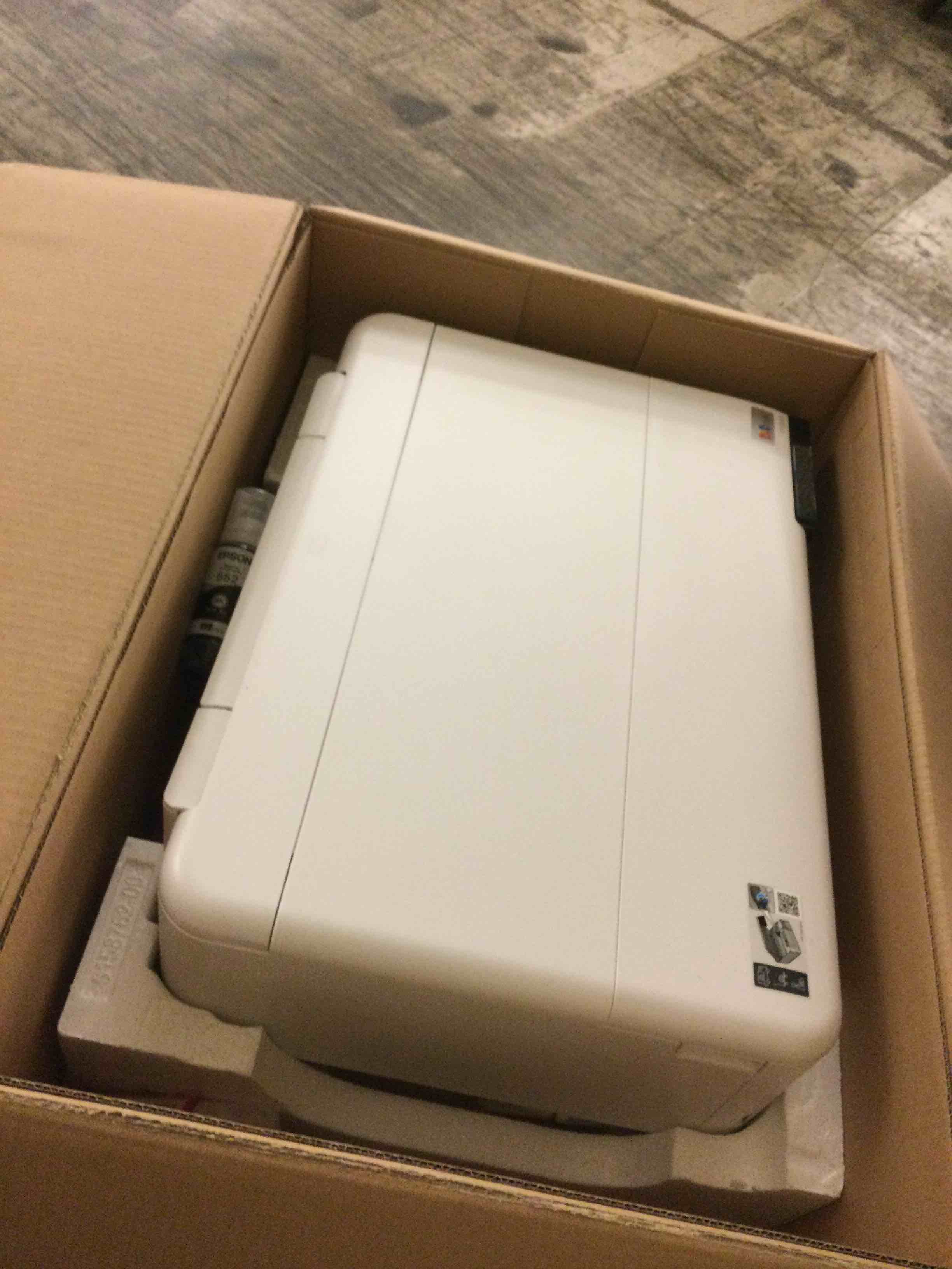 https://s3.amazonaws.com/lotting-images-prod/bidfta/BLU5676124_1777058994120.jpeg