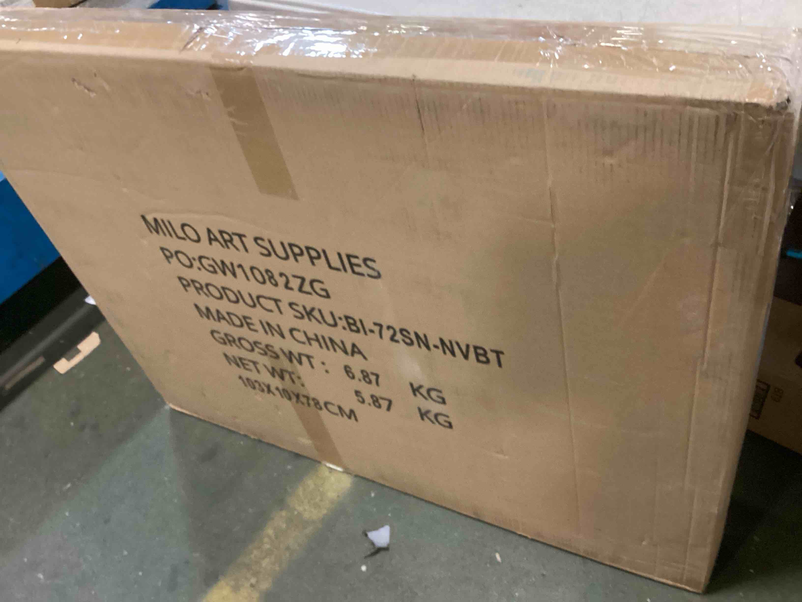 https://s3.amazonaws.com/lotting-images-prod/bidfta/BLU5684810_1714160277301.jpeg