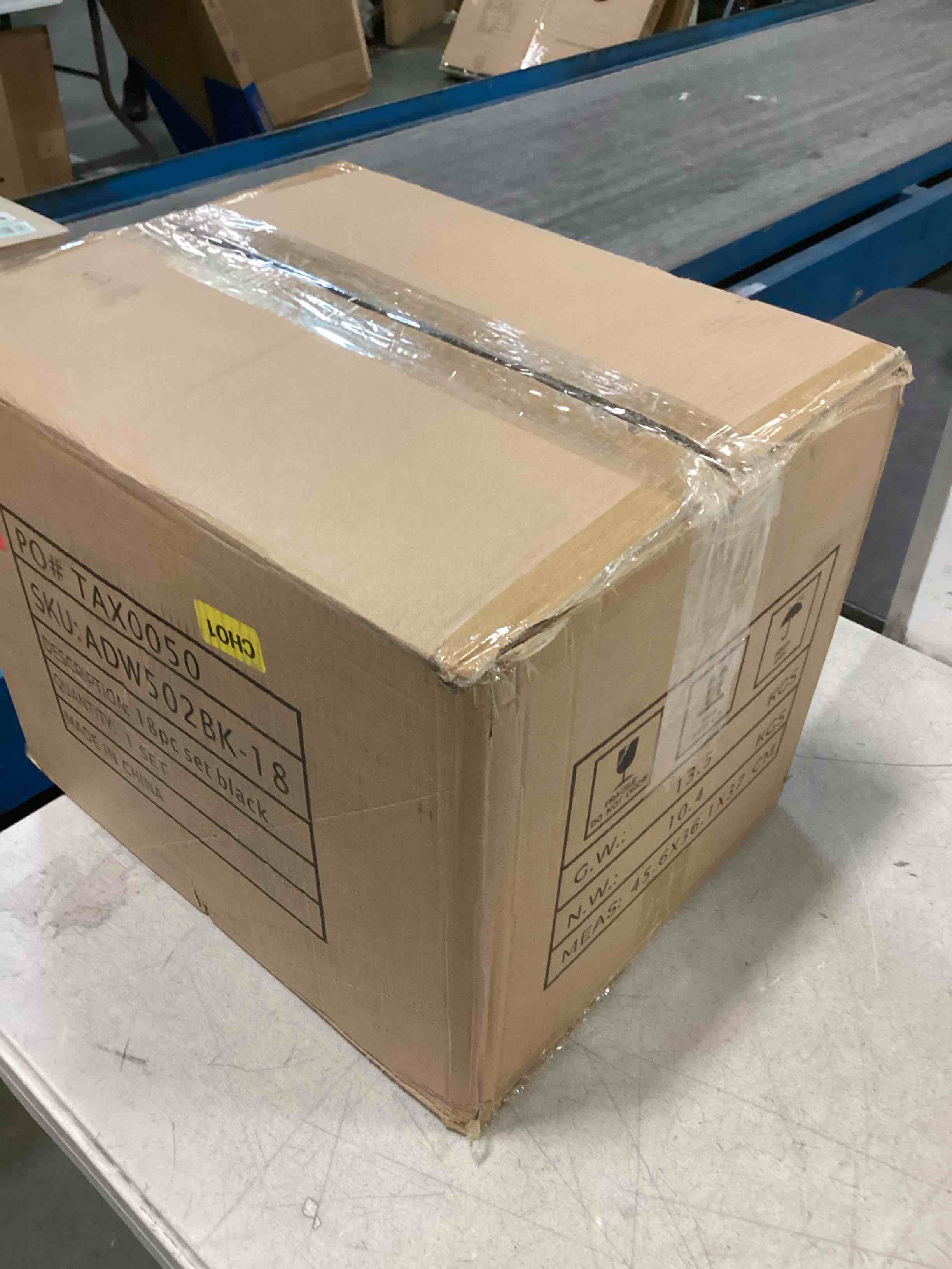 https://s3.amazonaws.com/lotting-images-prod/bidfta/BLU5684892_1714220938681.jpeg