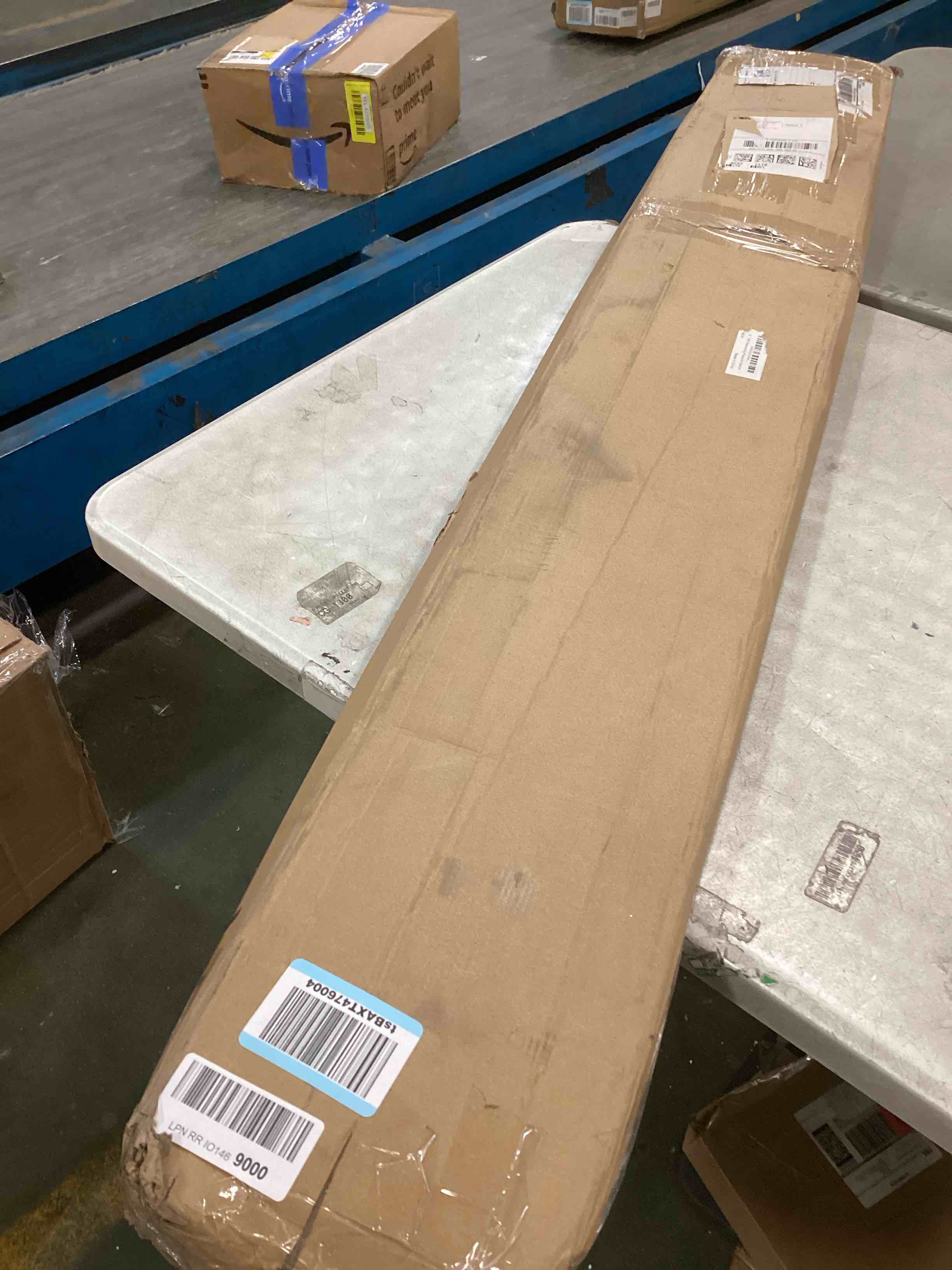 https://s3.amazonaws.com/lotting-images-prod/bidfta/BLU5685385_1714480773630.jpeg