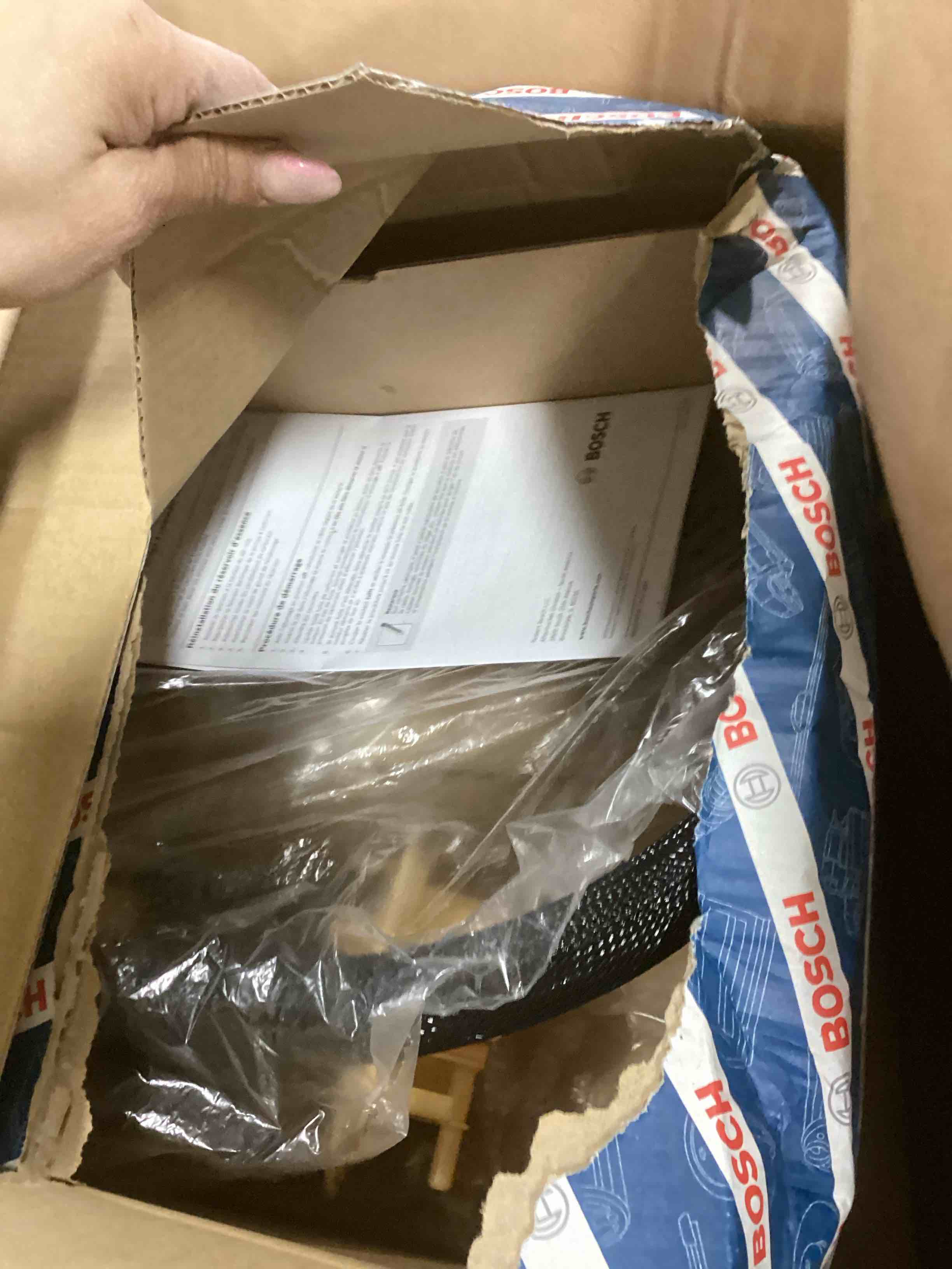 https://s3.amazonaws.com/lotting-images-prod/bidfta/BLU5685475_1714055700246.jpeg