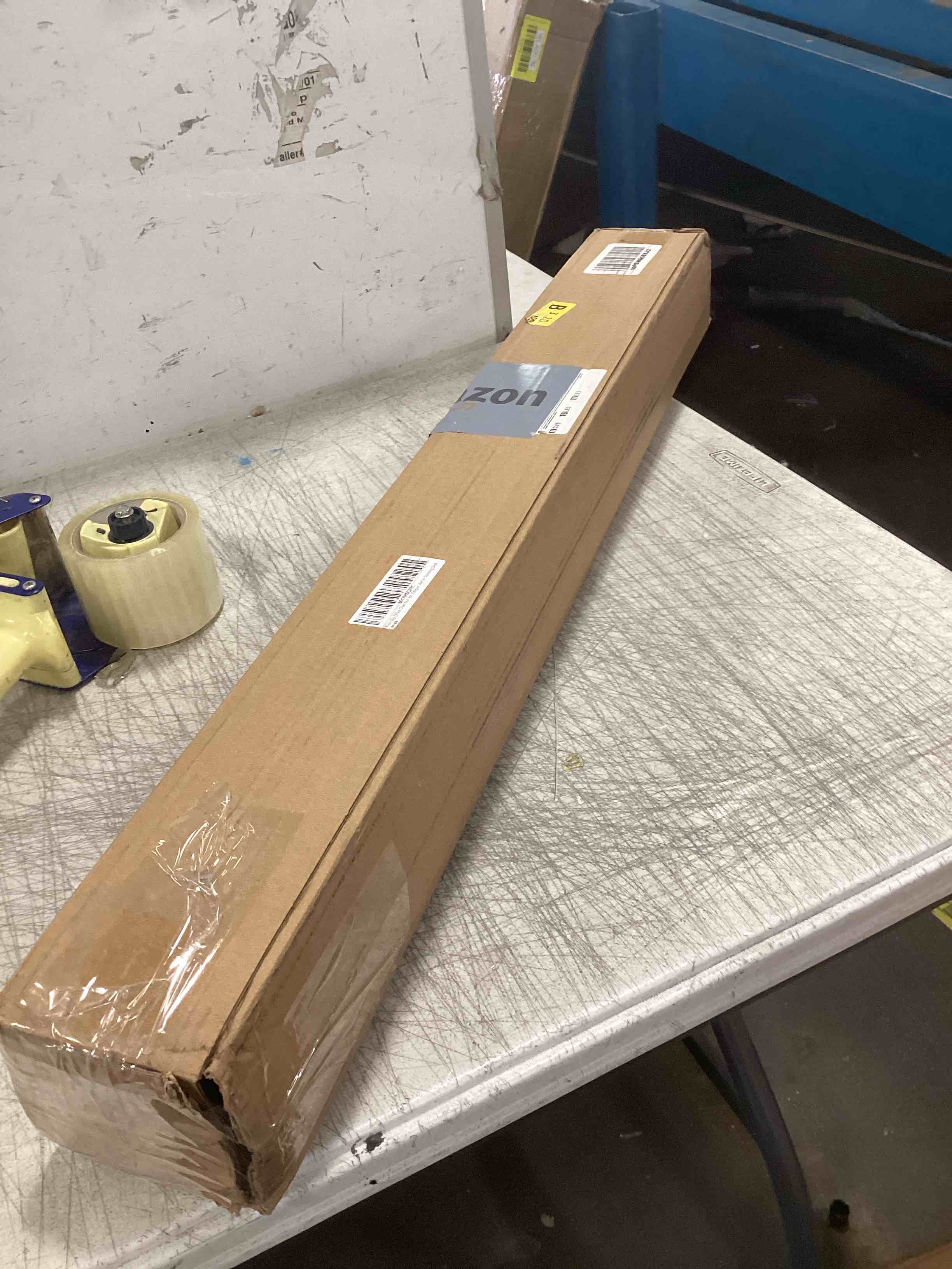 https://s3.amazonaws.com/lotting-images-prod/bidfta/BLU5685699_1714134346506.jpeg