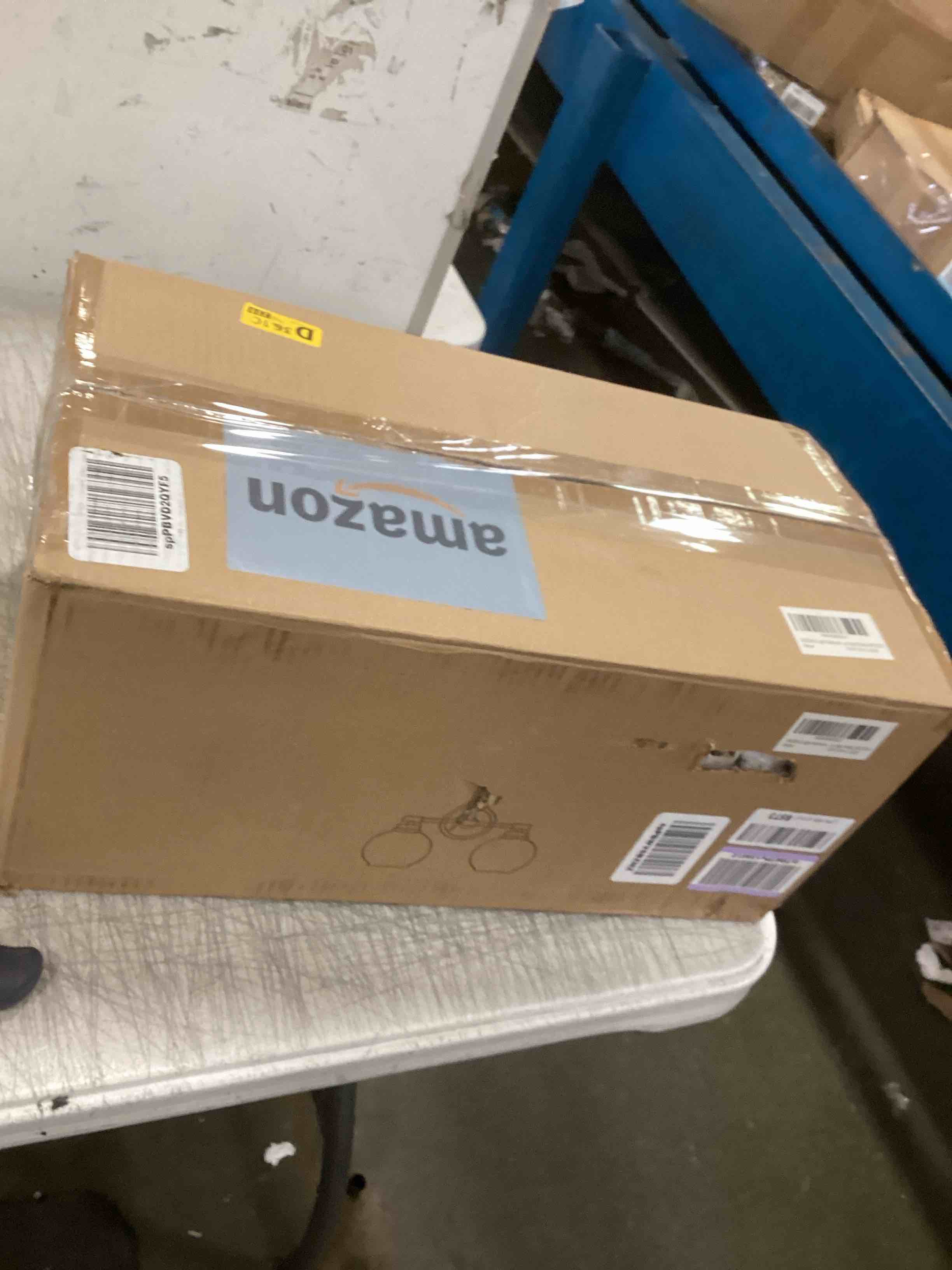 https://s3.amazonaws.com/lotting-images-prod/bidfta/BLU5685732_1714137784988.jpeg