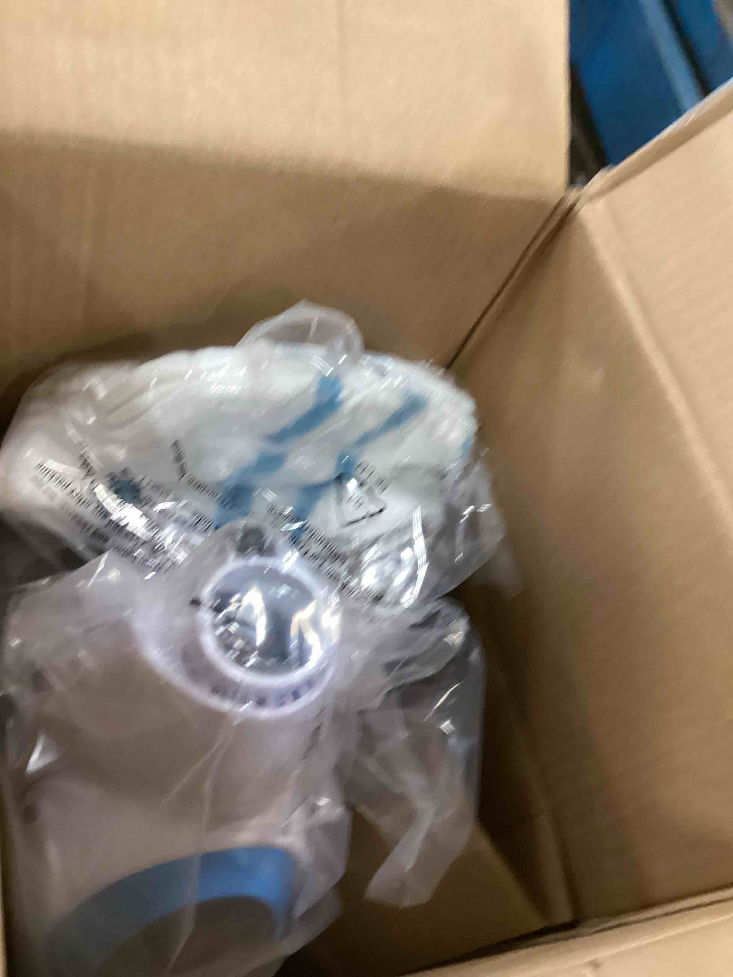 https://s3.amazonaws.com/lotting-images-prod/bidfta/BLU5685763_1714141602975.jpeg