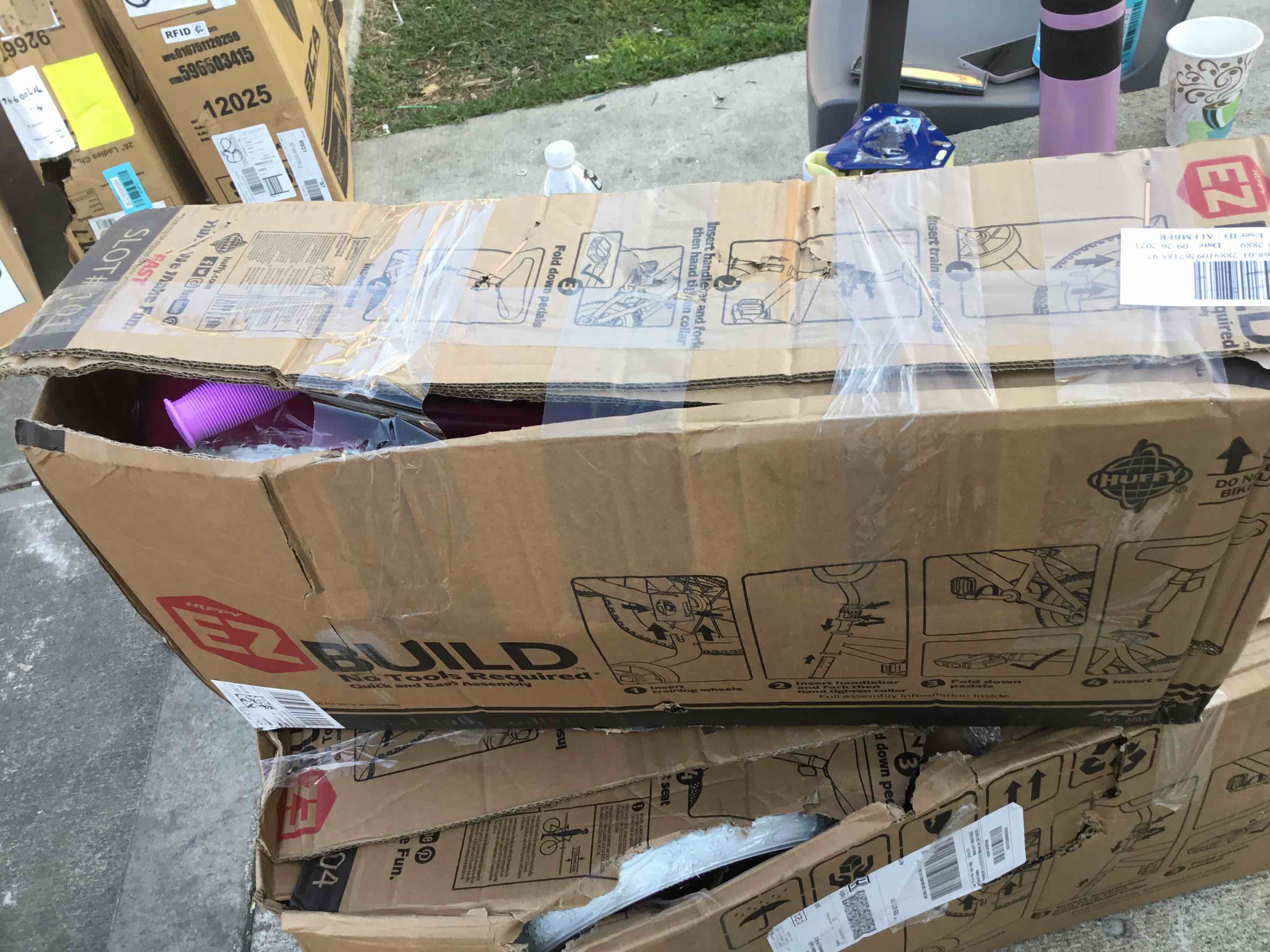 https://s3.amazonaws.com/lotting-images-prod/bidfta/BLU5686062_1714306083367.jpeg
