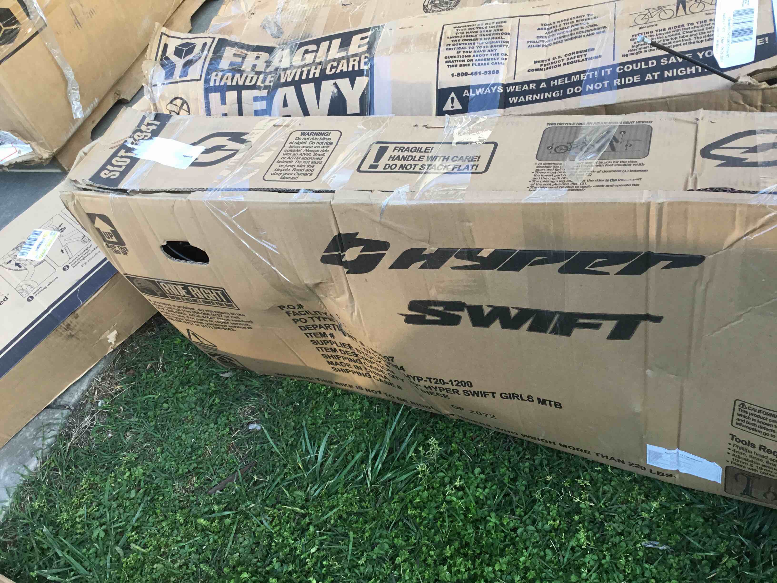 https://s3.amazonaws.com/lotting-images-prod/bidfta/BLU5686072_1714304819436.jpeg