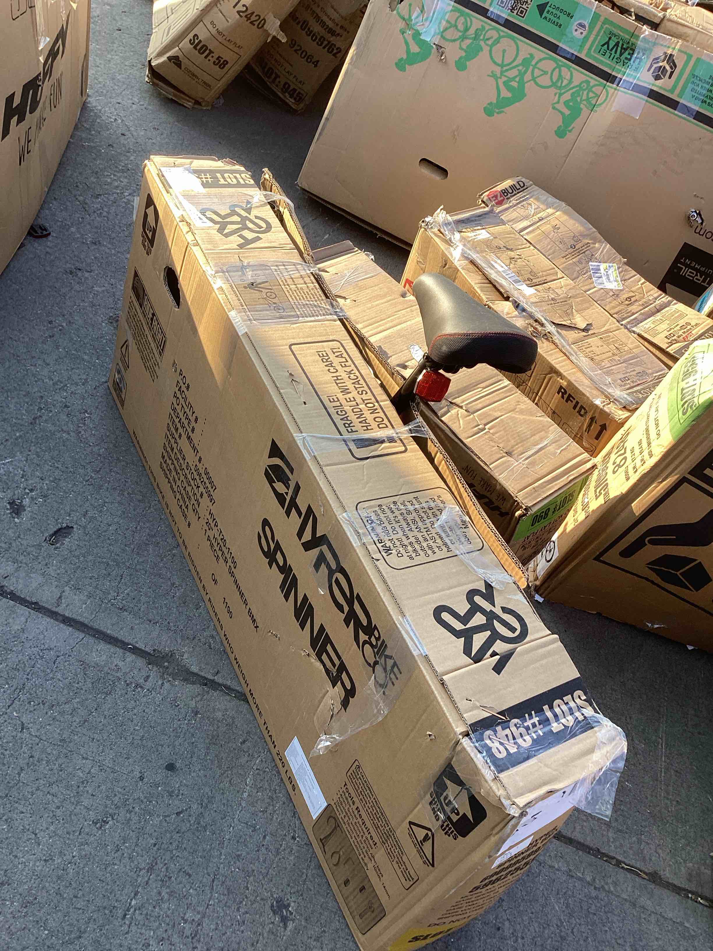 https://s3.amazonaws.com/lotting-images-prod/bidfta/BLU5686107_1714306196813.jpeg