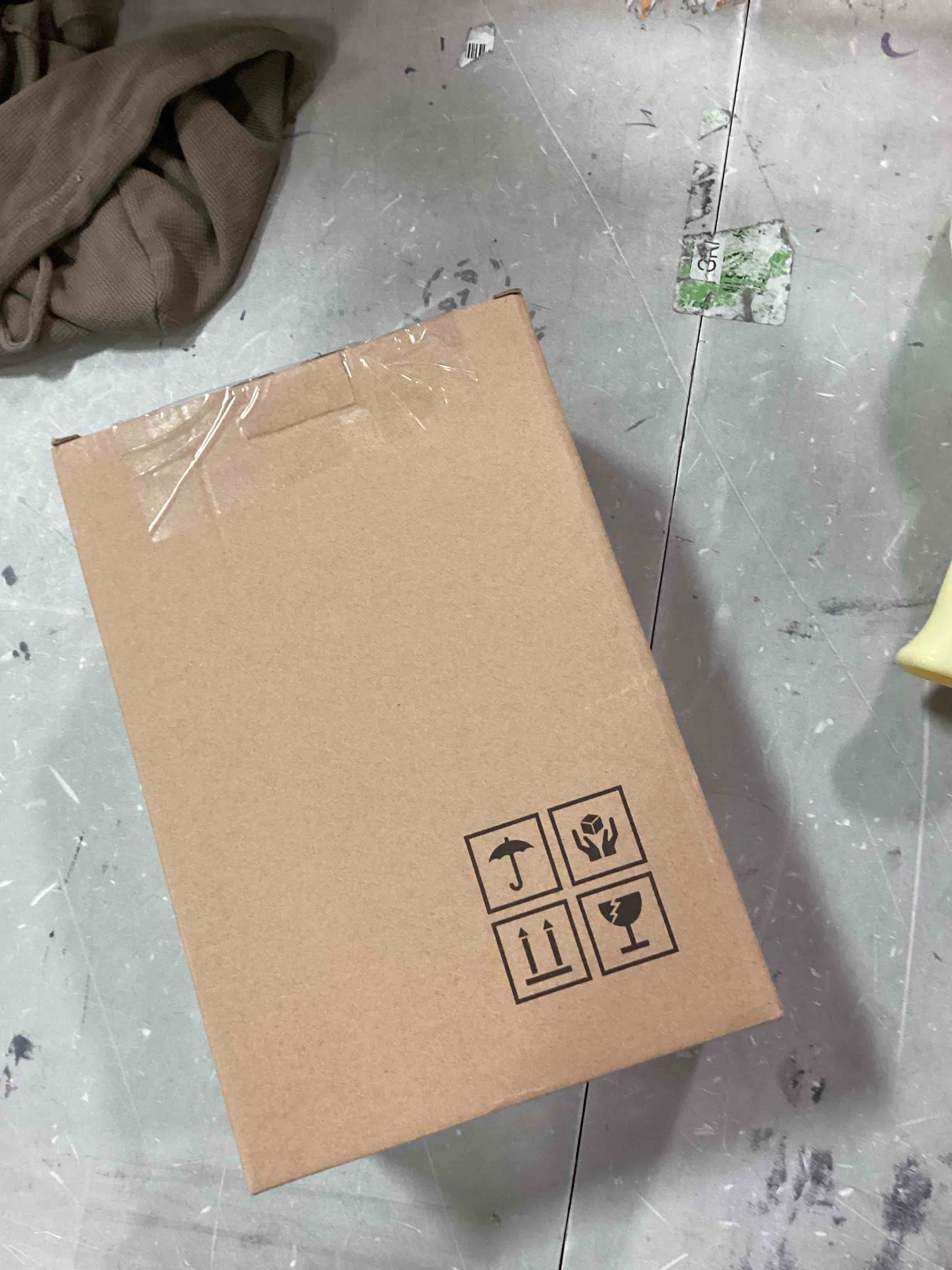 https://s3.amazonaws.com/lotting-images-prod/bidfta/BLU5687030_1714404647625.jpeg