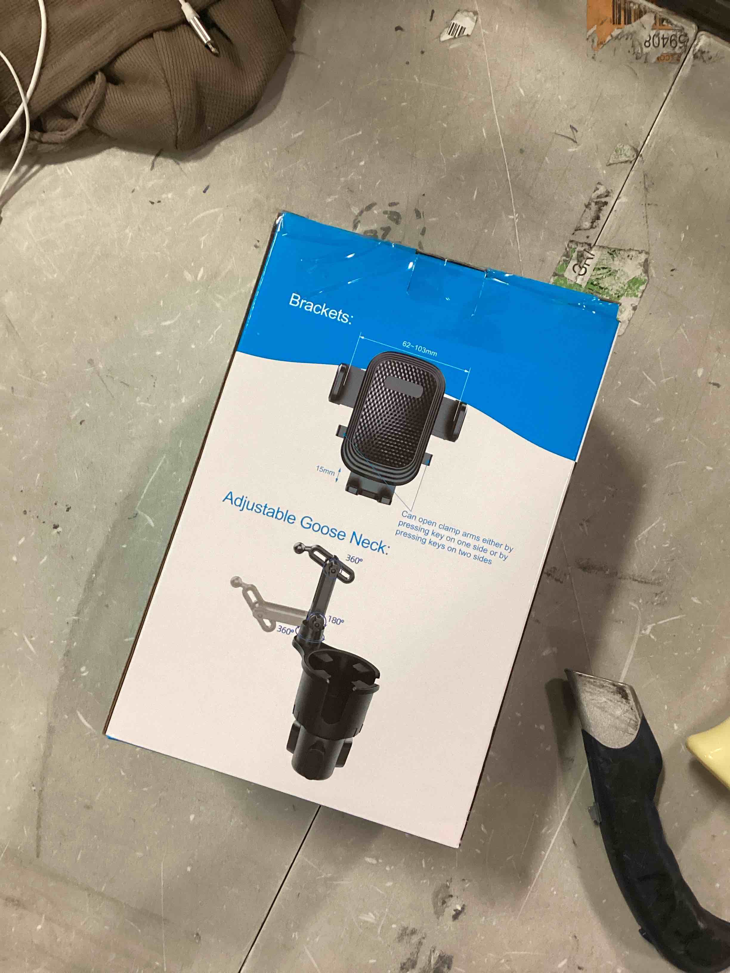 https://s3.amazonaws.com/lotting-images-prod/bidfta/BLU5687130_1714413035548.jpeg