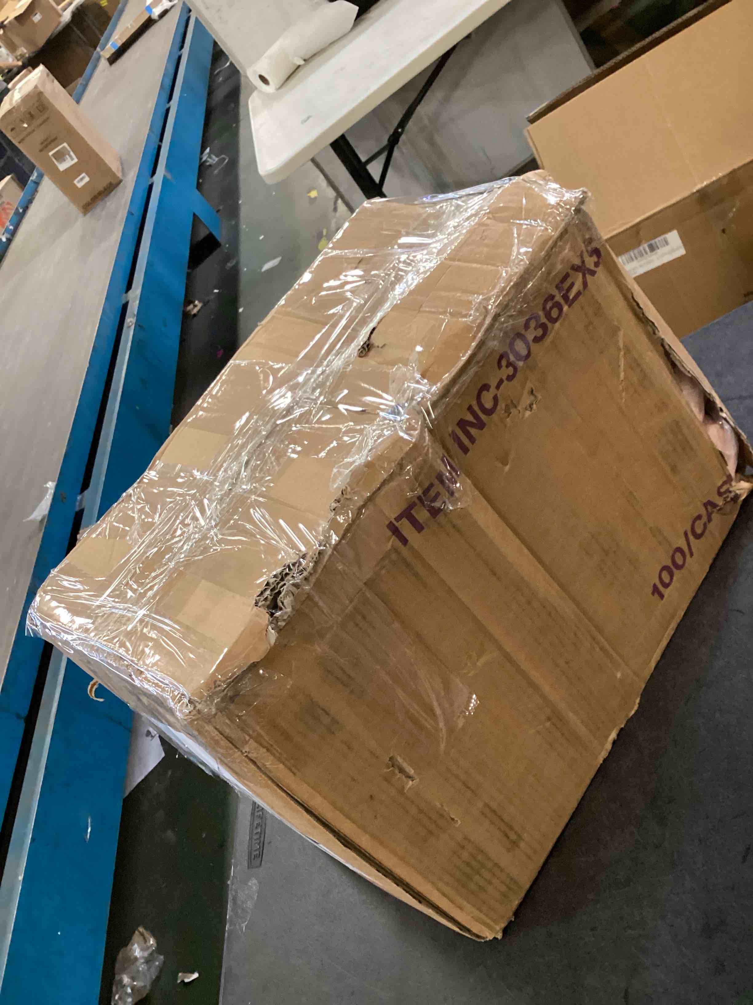 https://s3.amazonaws.com/lotting-images-prod/bidfta/BLU5687613_1714664442361.jpeg