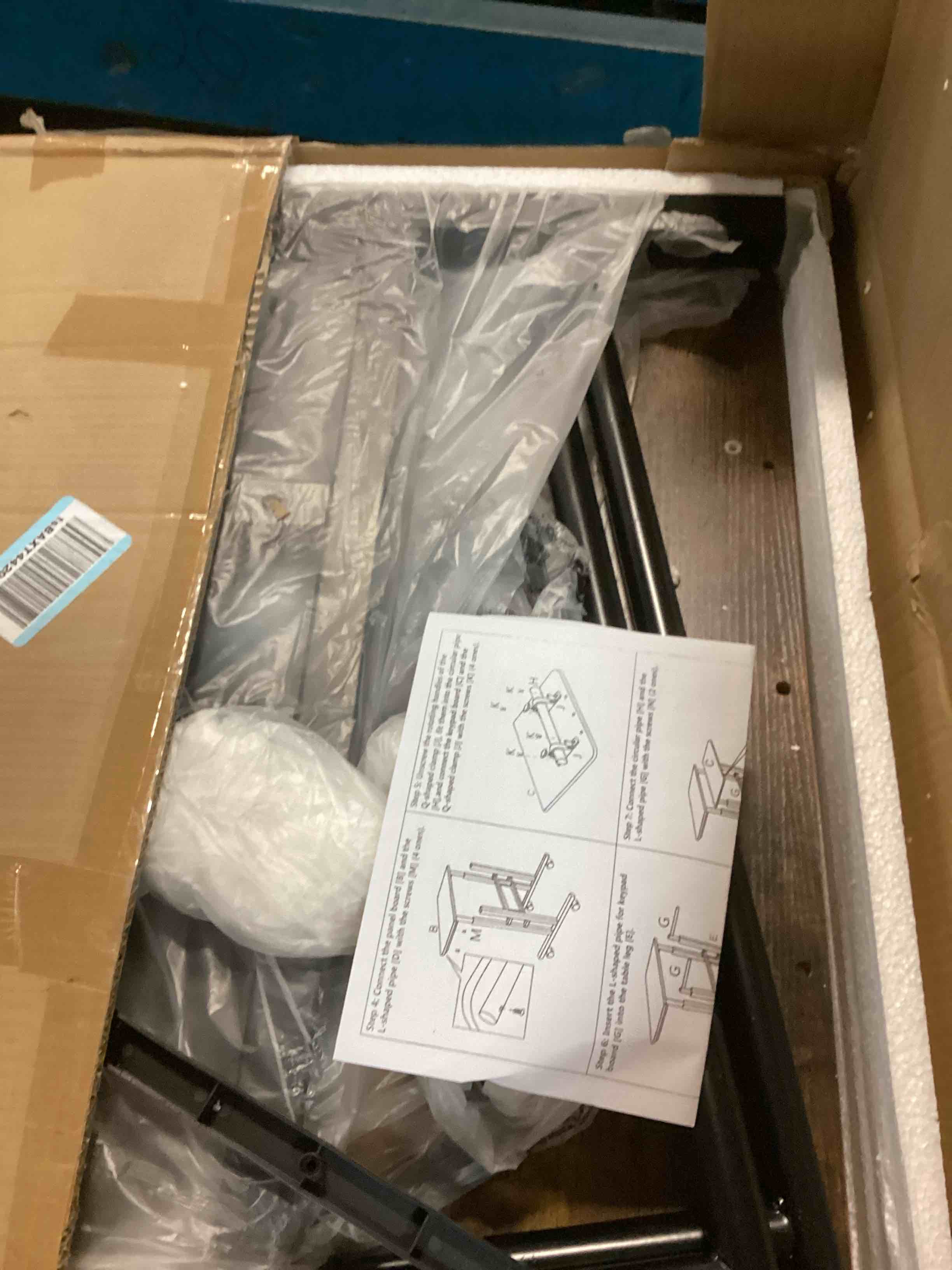 https://s3.amazonaws.com/lotting-images-prod/bidfta/BLU5687741_1715007099480.jpeg