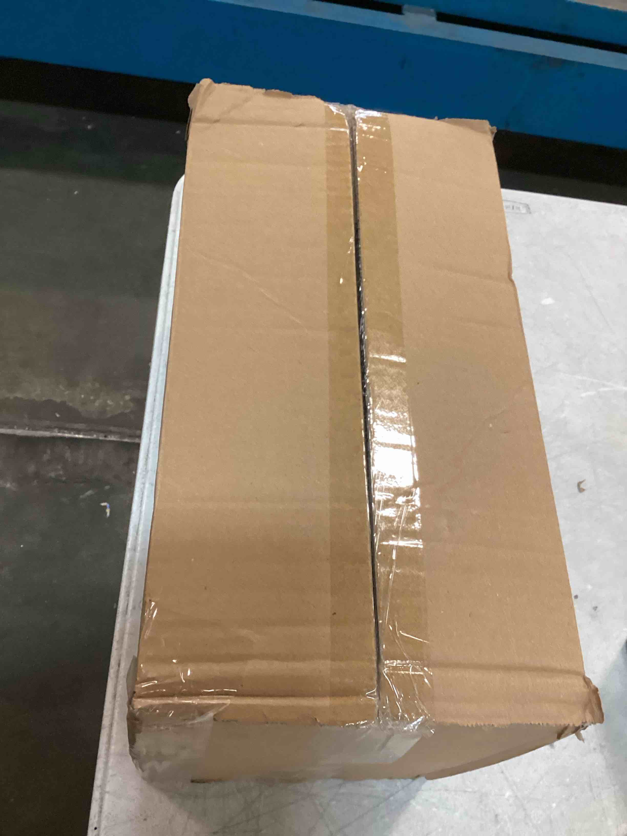 https://s3.amazonaws.com/lotting-images-prod/bidfta/BLU5687908_1715089974596.jpeg