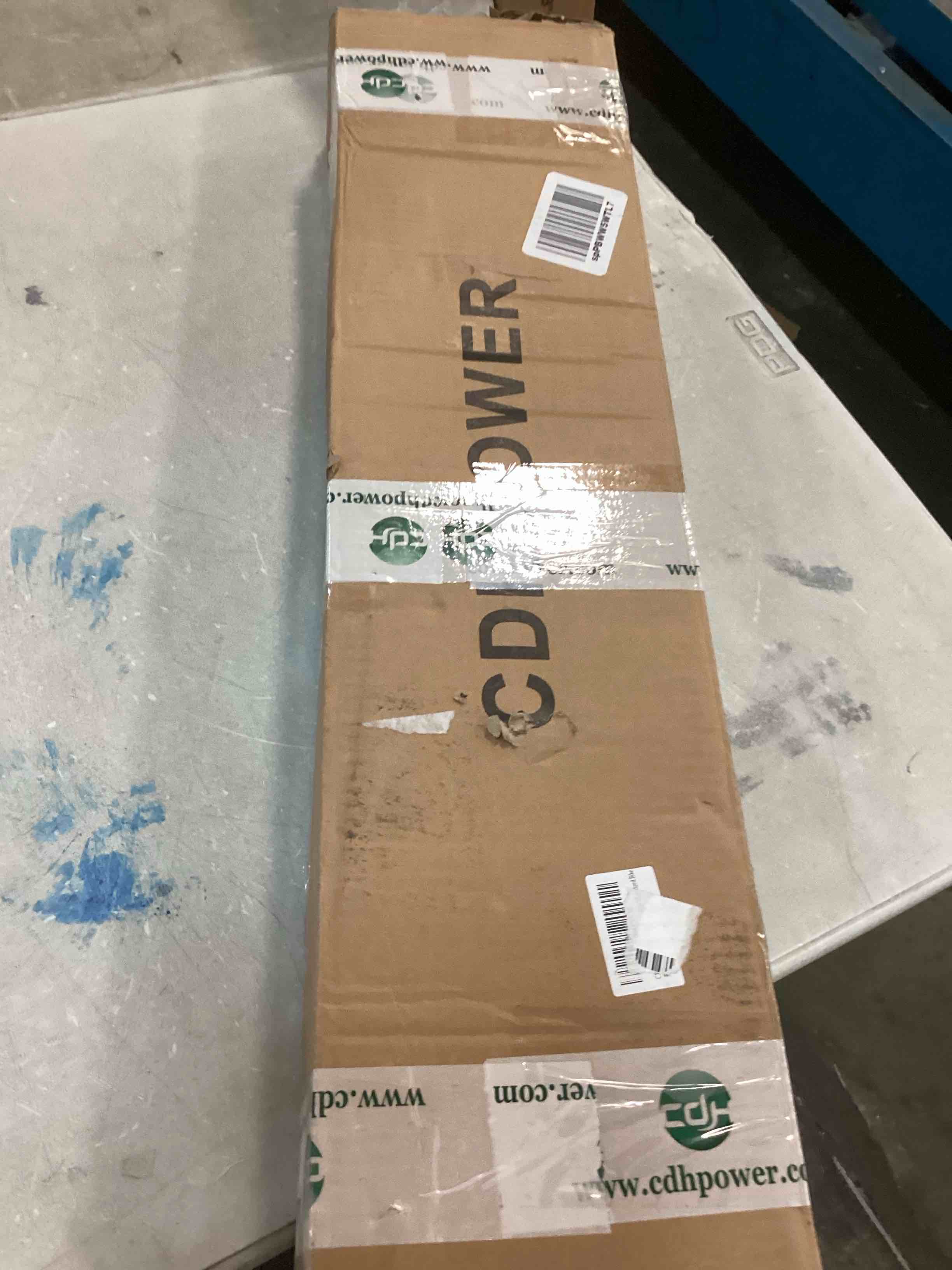 https://s3.amazonaws.com/lotting-images-prod/bidfta/BLU5688310_1715267733666.jpeg