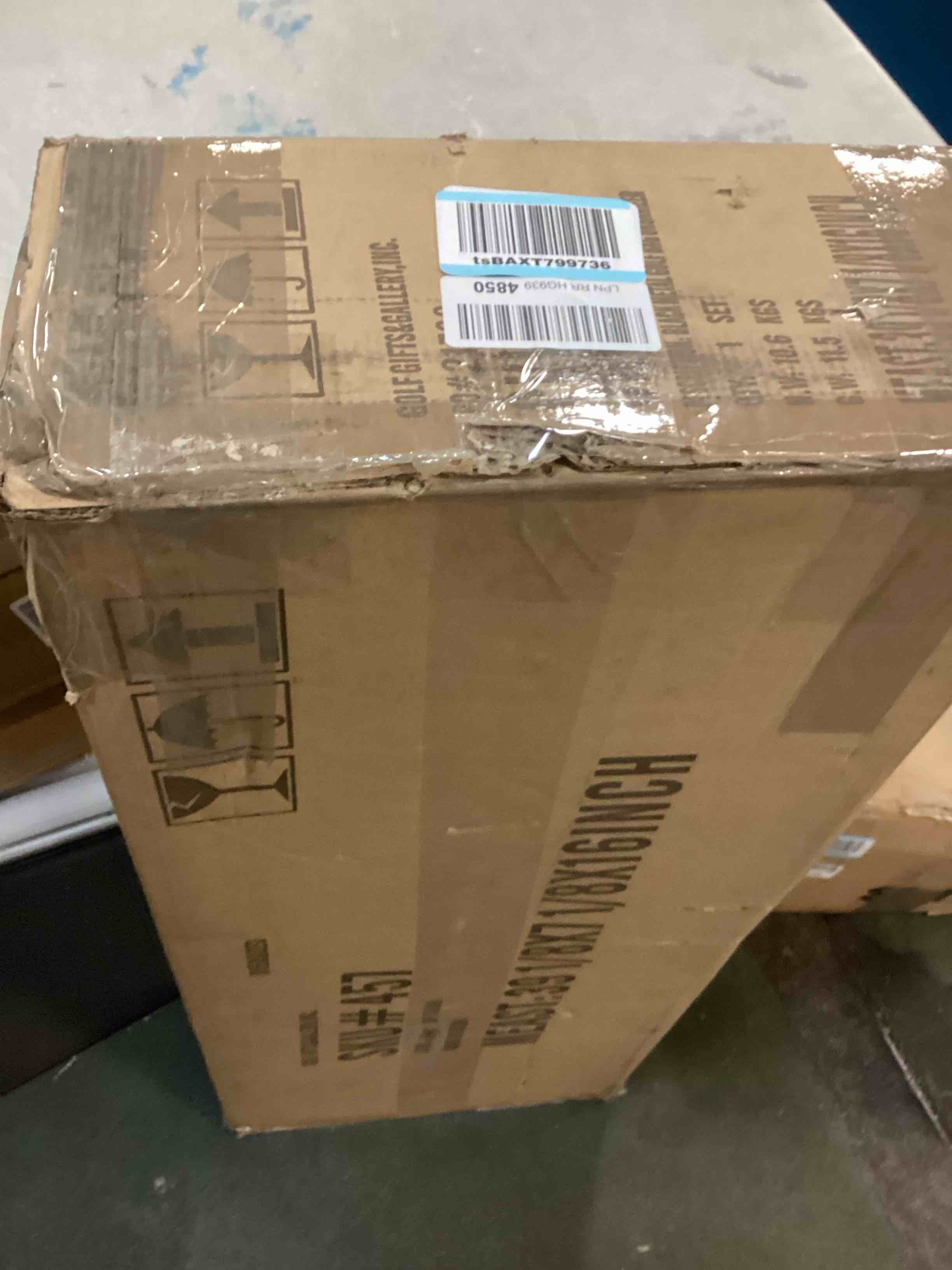 https://s3.amazonaws.com/lotting-images-prod/bidfta/BLU5688393_1715280655077.jpeg