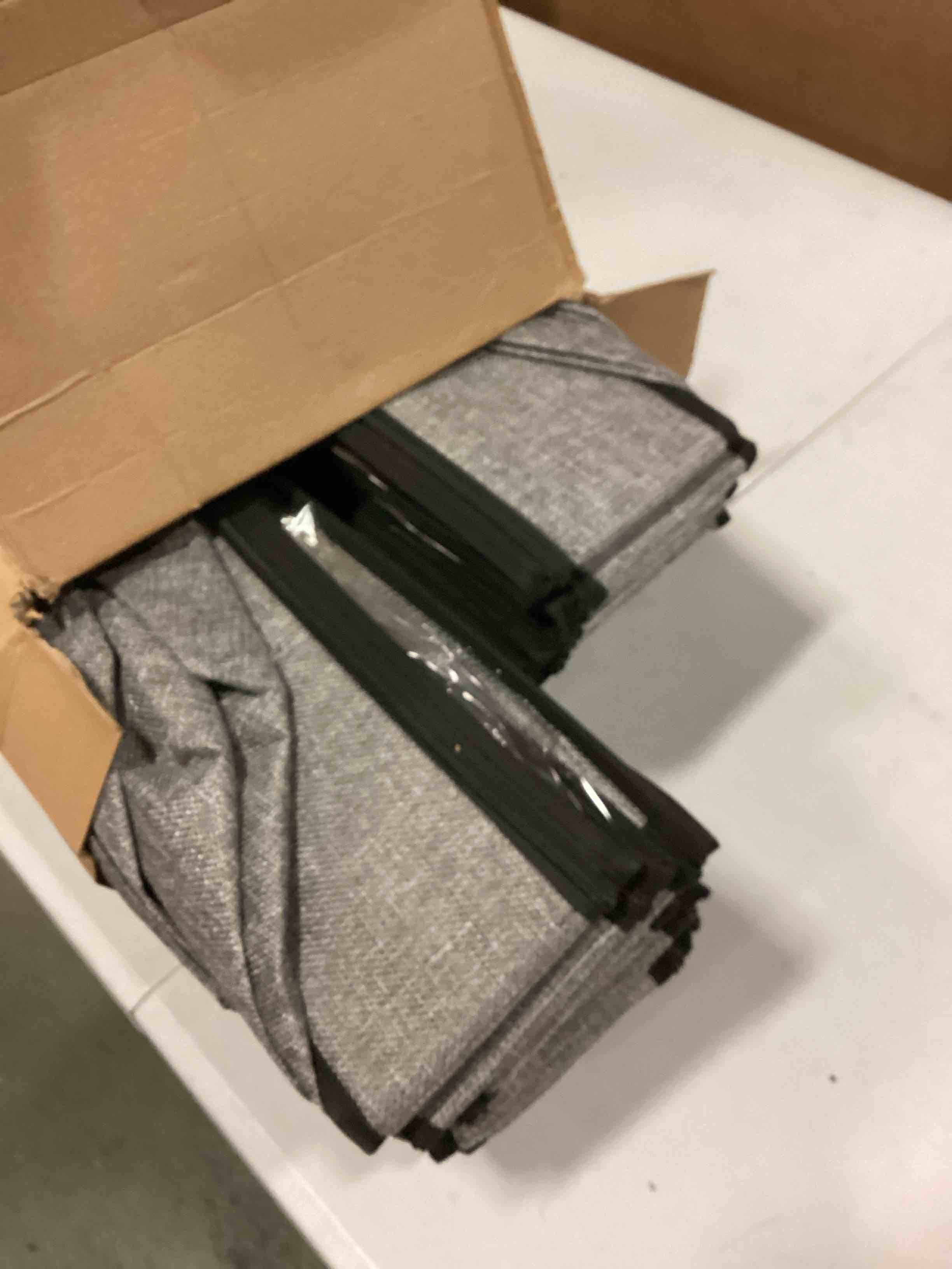 https://s3.amazonaws.com/lotting-images-prod/bidfta/BLU5688602_1714070726785.jpeg