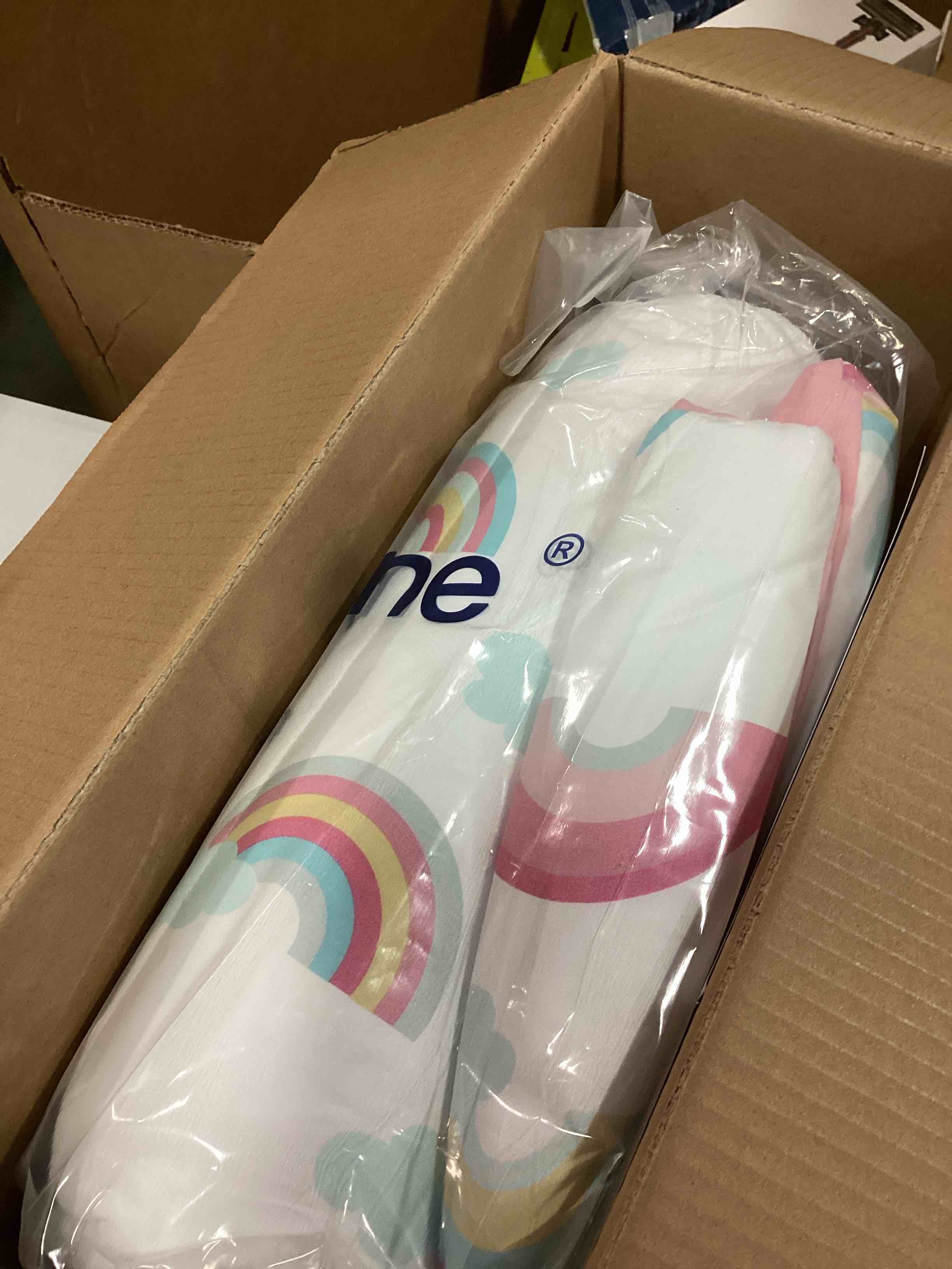 https://s3.amazonaws.com/lotting-images-prod/bidfta/BLU5688806_1714145494384.jpeg
