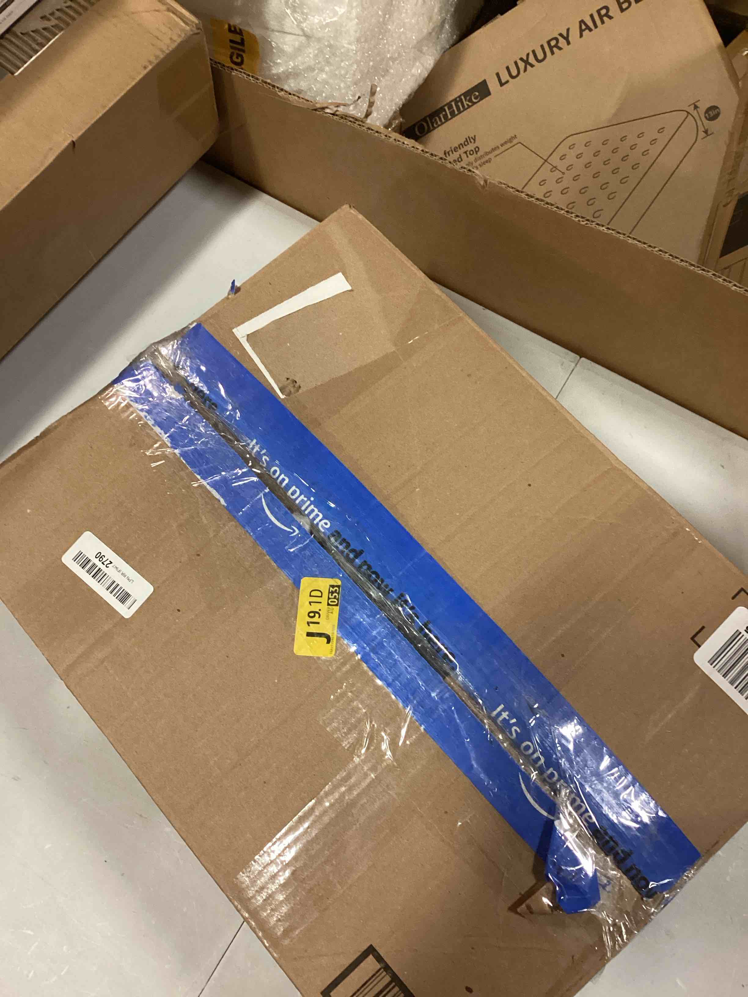 https://s3.amazonaws.com/lotting-images-prod/bidfta/BLU5688821_1714151457299.jpeg