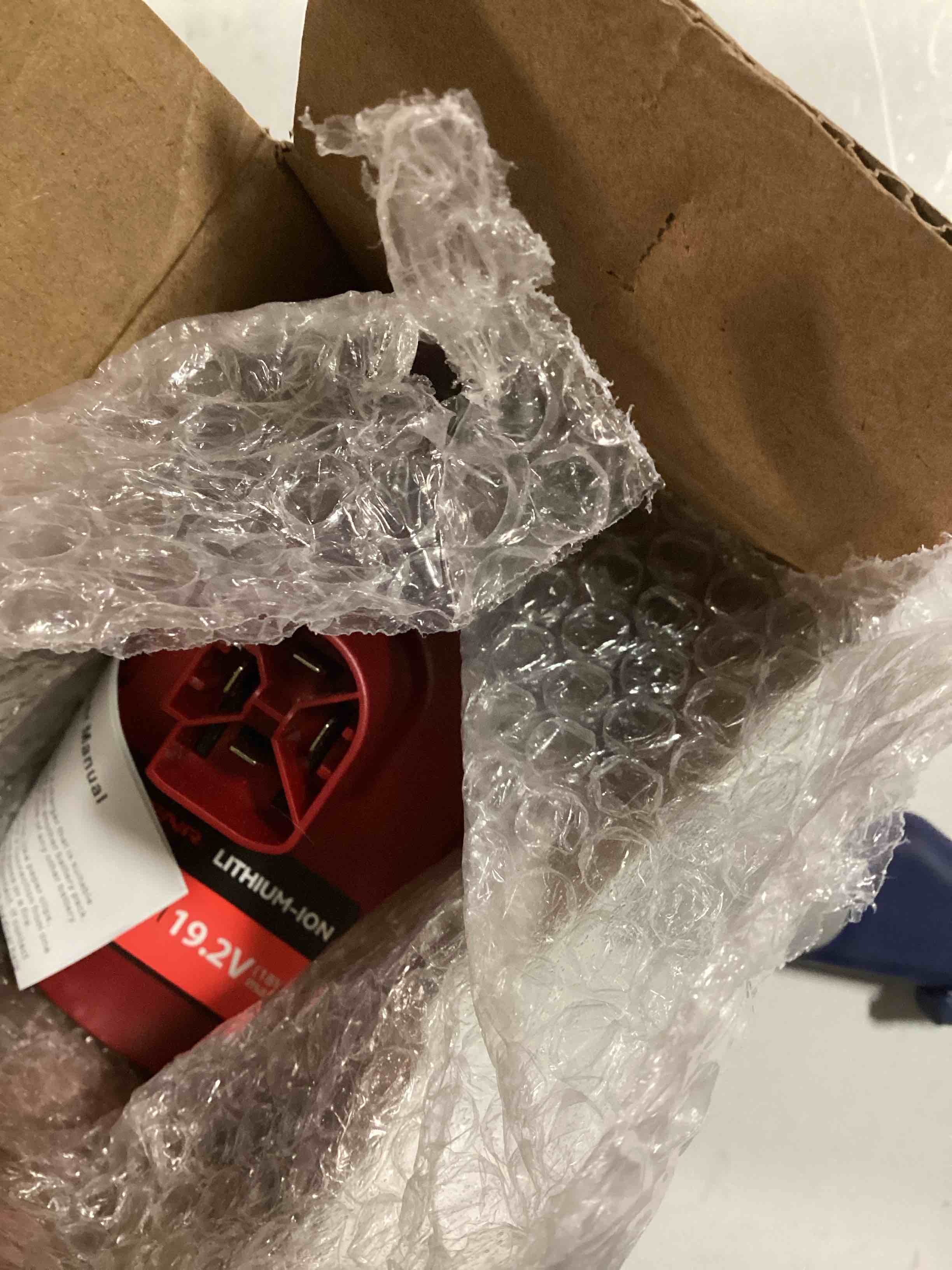 https://s3.amazonaws.com/lotting-images-prod/bidfta/BLU5688838_1714151165751.jpeg