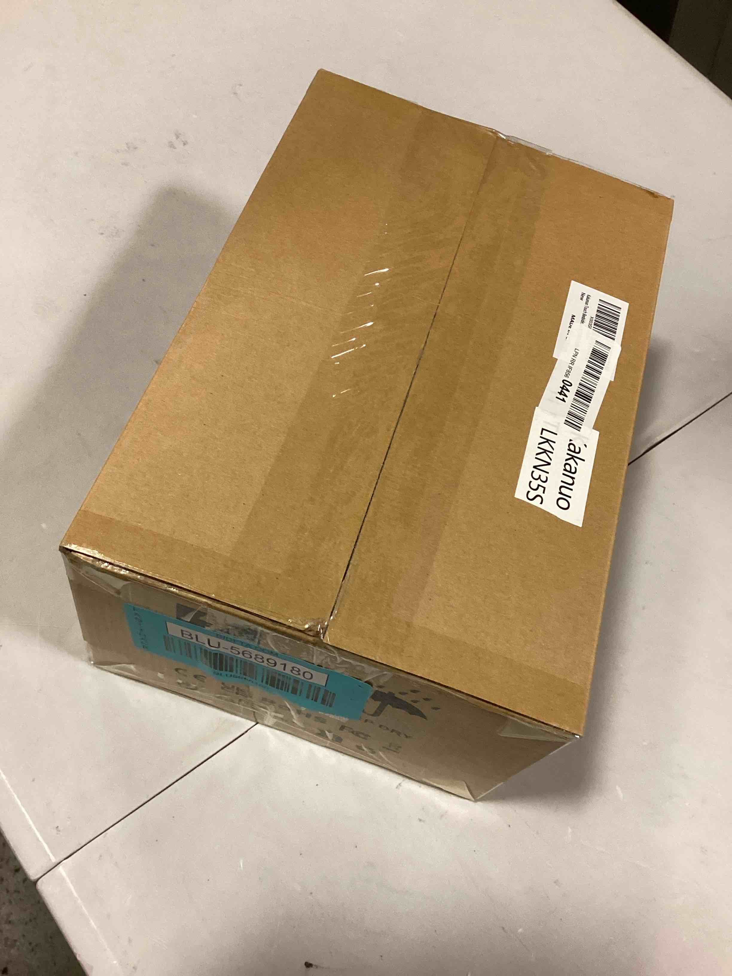 https://s3.amazonaws.com/lotting-images-prod/bidfta/BLU5689180_1714483790243.jpeg