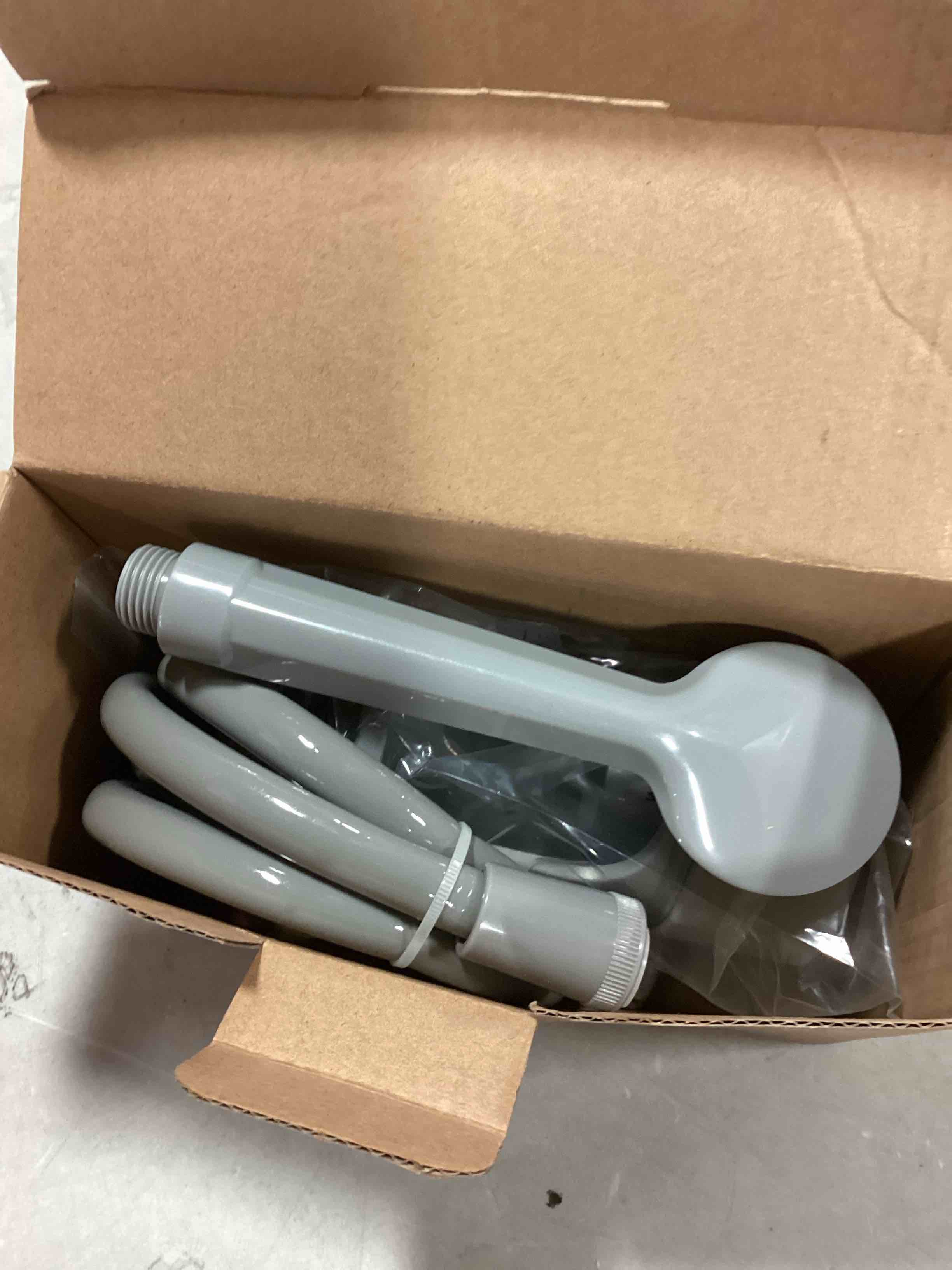 https://s3.amazonaws.com/lotting-images-prod/bidfta/BLU5690002_1714411226408.jpeg