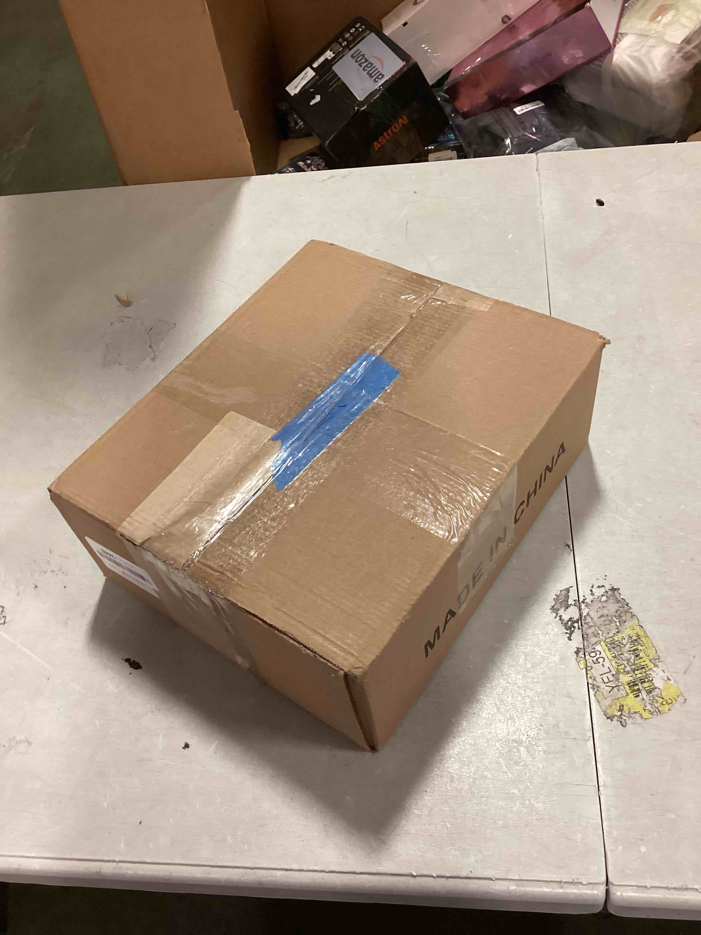 https://s3.amazonaws.com/lotting-images-prod/bidfta/BLU5690148_1714490003621.jpeg