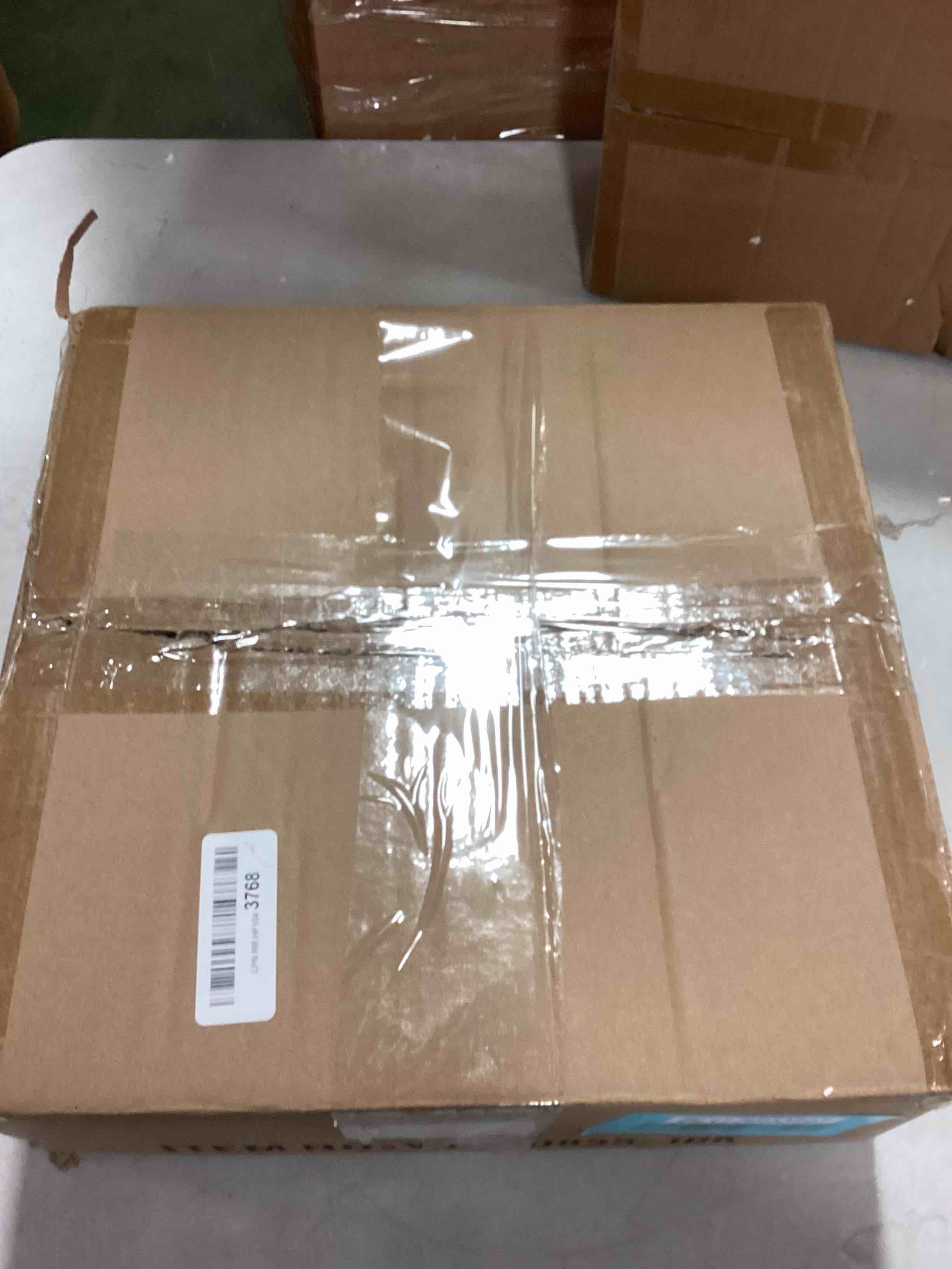 https://s3.amazonaws.com/lotting-images-prod/bidfta/BLU5690447_1714674543489.jpeg