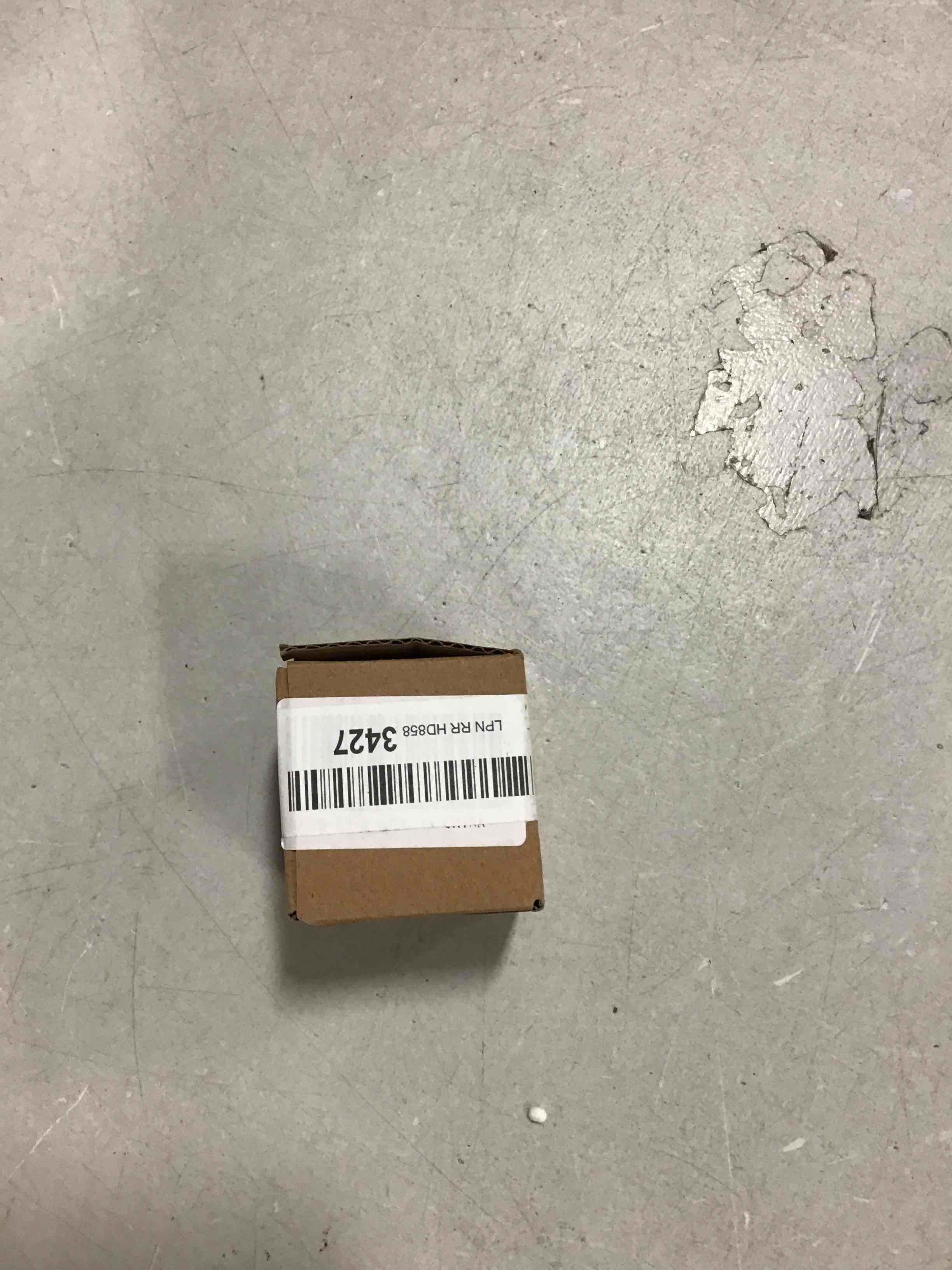 https://s3.amazonaws.com/lotting-images-prod/bidfta/BLU5690734_1714765027546.jpeg
