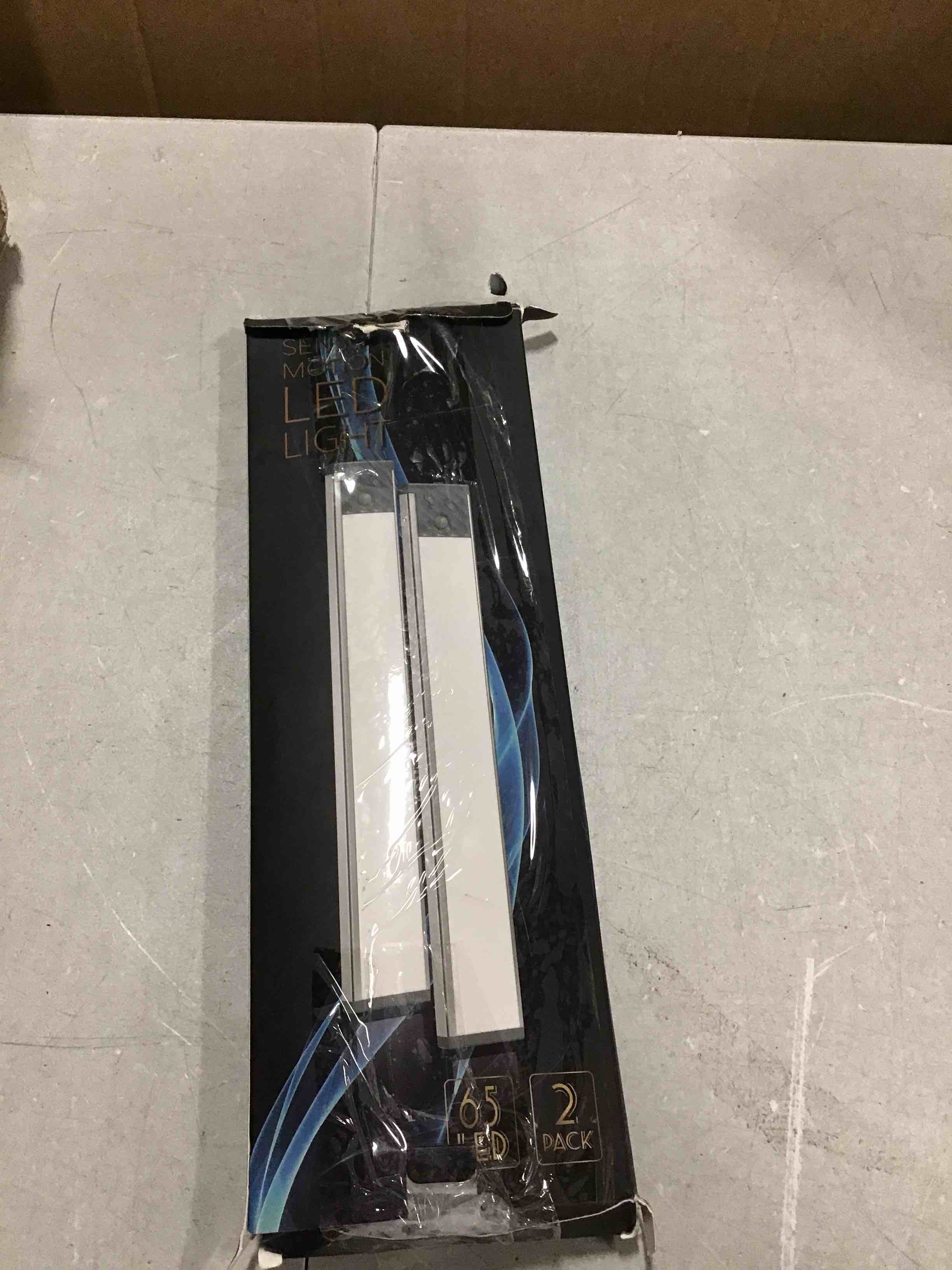 https://s3.amazonaws.com/lotting-images-prod/bidfta/BLU5690817_1715002725325.jpeg