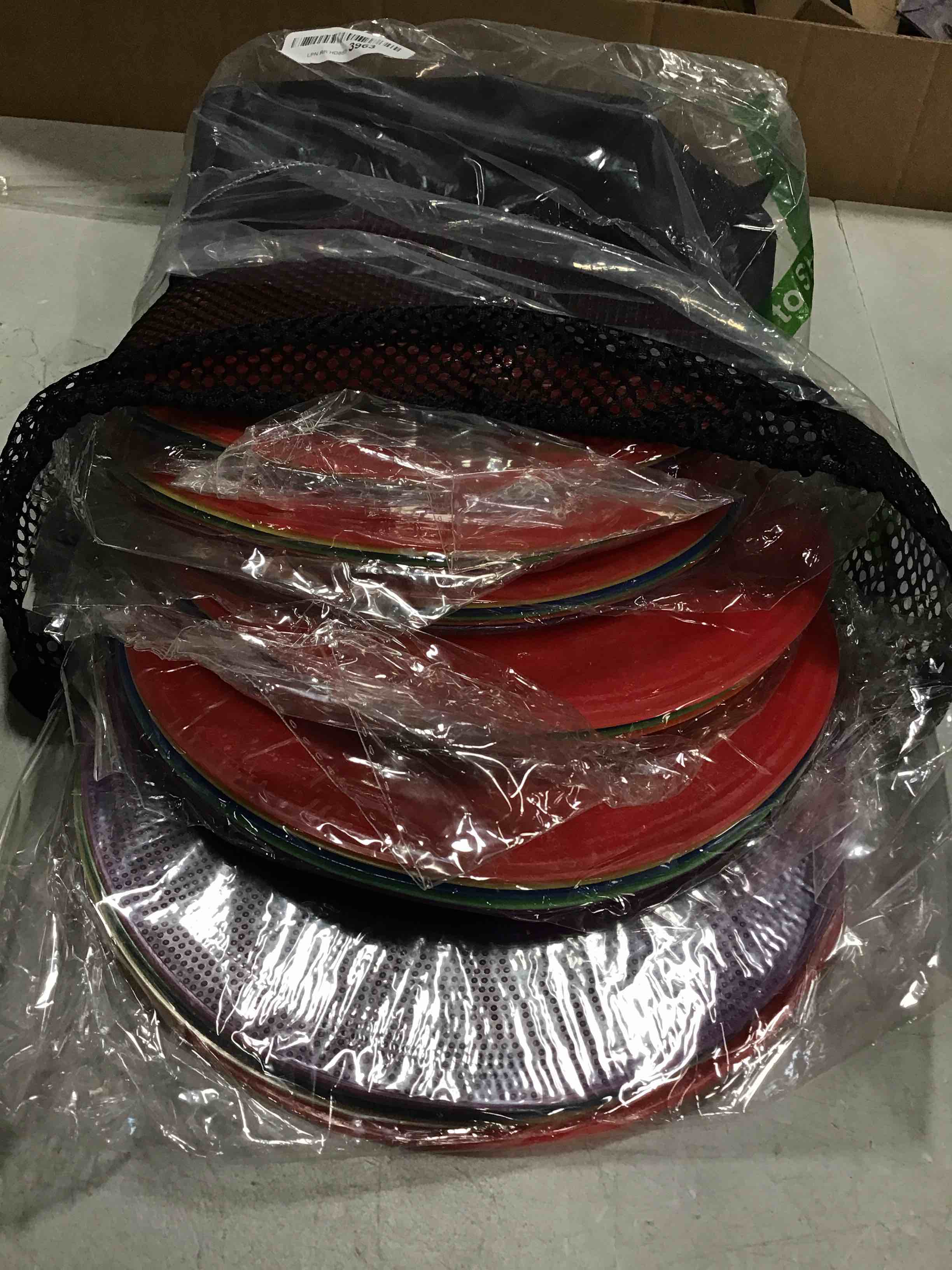 https://s3.amazonaws.com/lotting-images-prod/bidfta/BLU5690874_1715009580508.jpeg