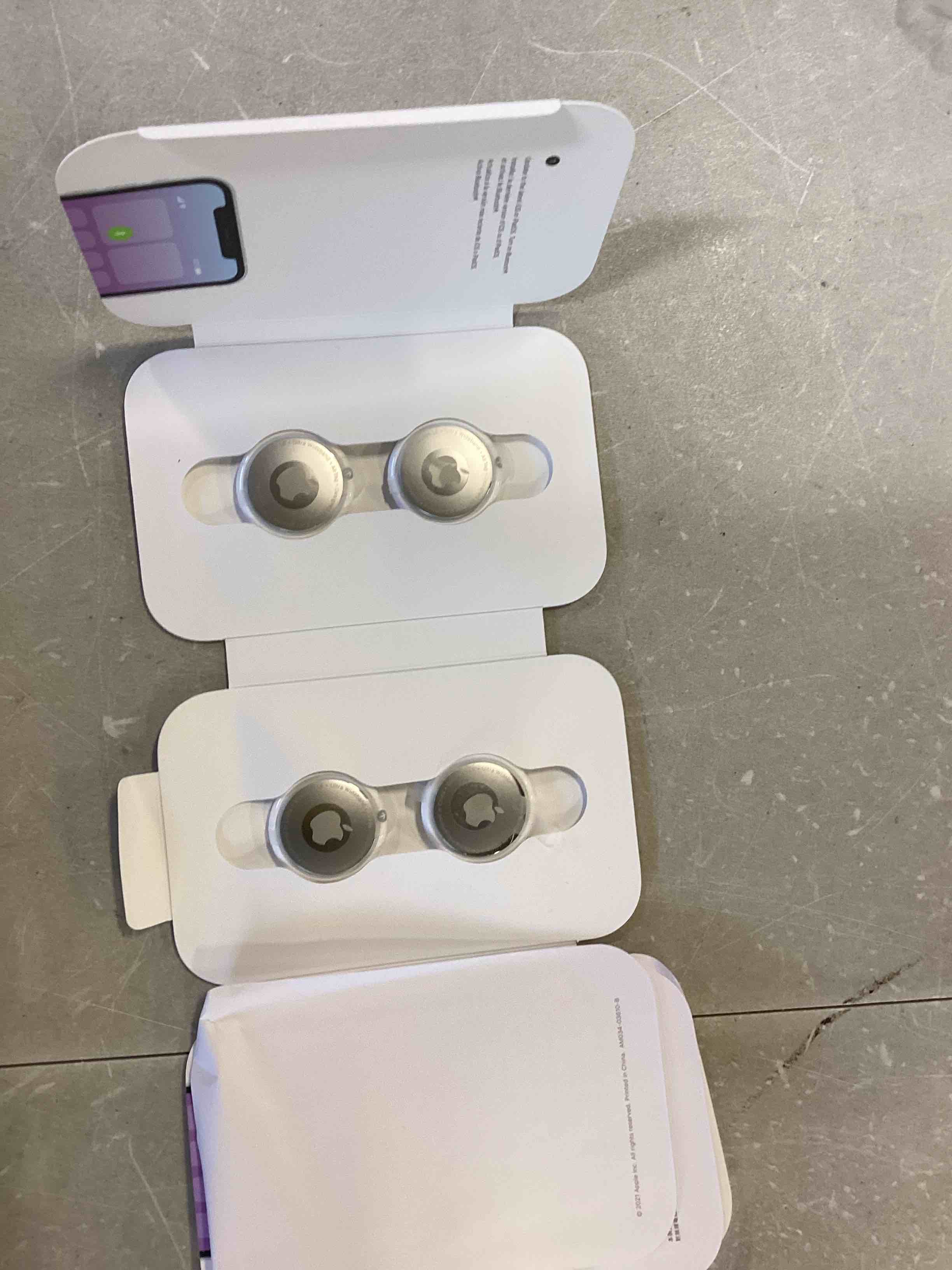https://s3.amazonaws.com/lotting-images-prod/bidfta/BLU5692006_1714076134113.jpeg
