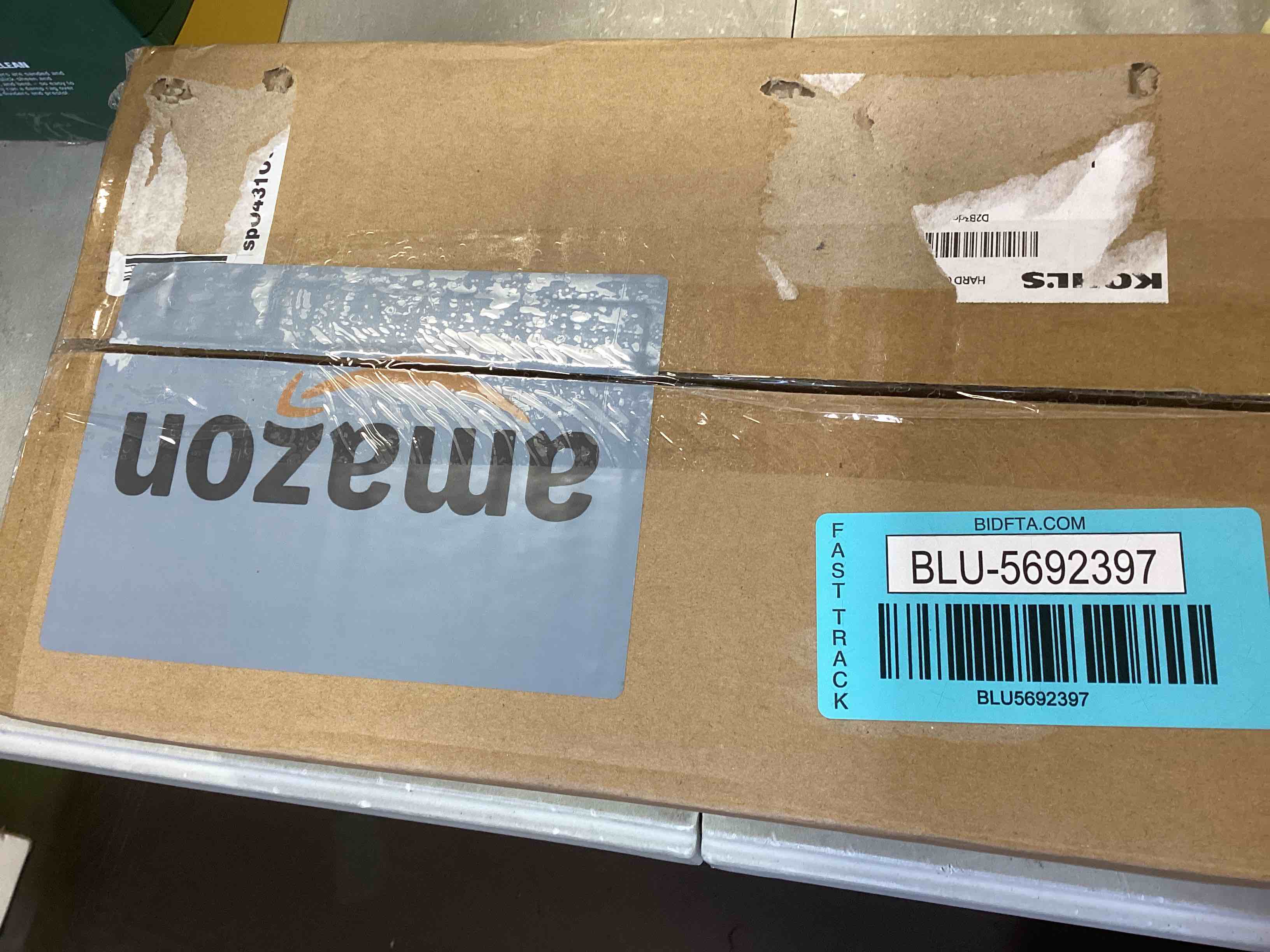 https://s3.amazonaws.com/lotting-images-prod/bidfta/BLU5692397_1714397915706.jpeg