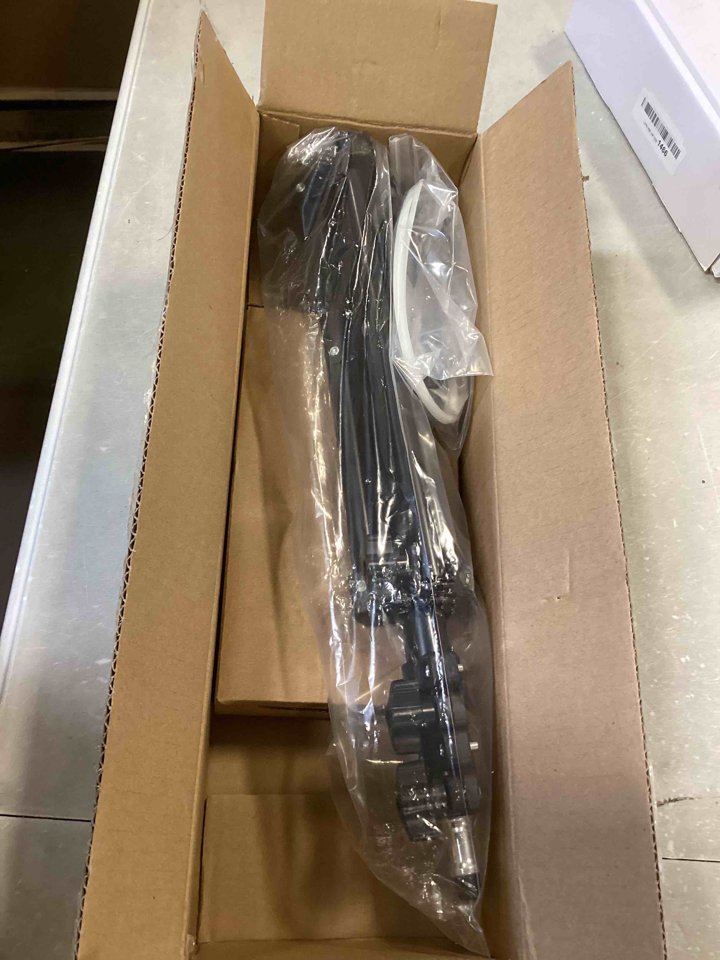 https://s3.amazonaws.com/lotting-images-prod/bidfta/BLU5692907_1714507510312.jpeg