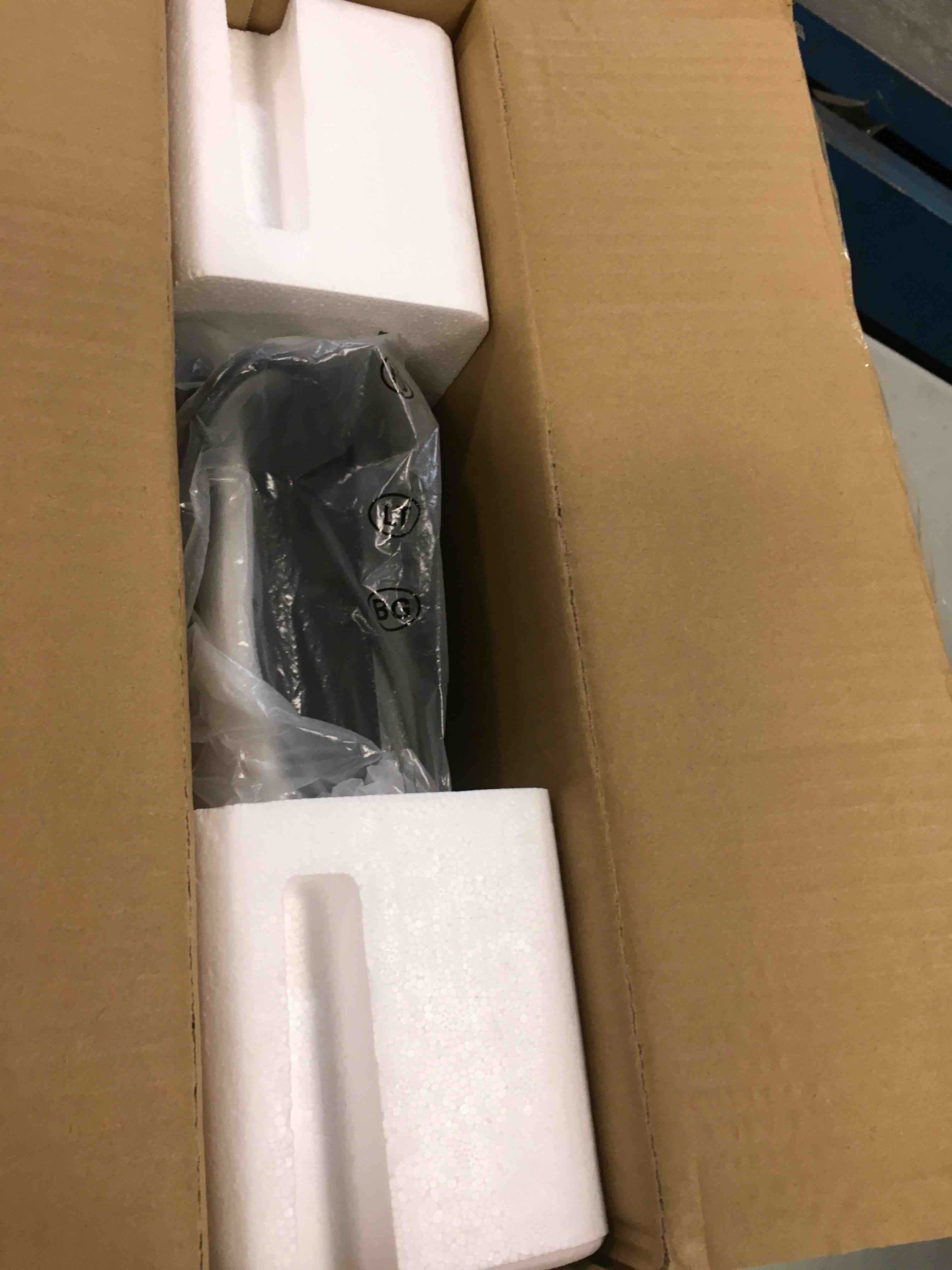 https://s3.amazonaws.com/lotting-images-prod/bidfta/BLU5695181_1714320358704.jpeg