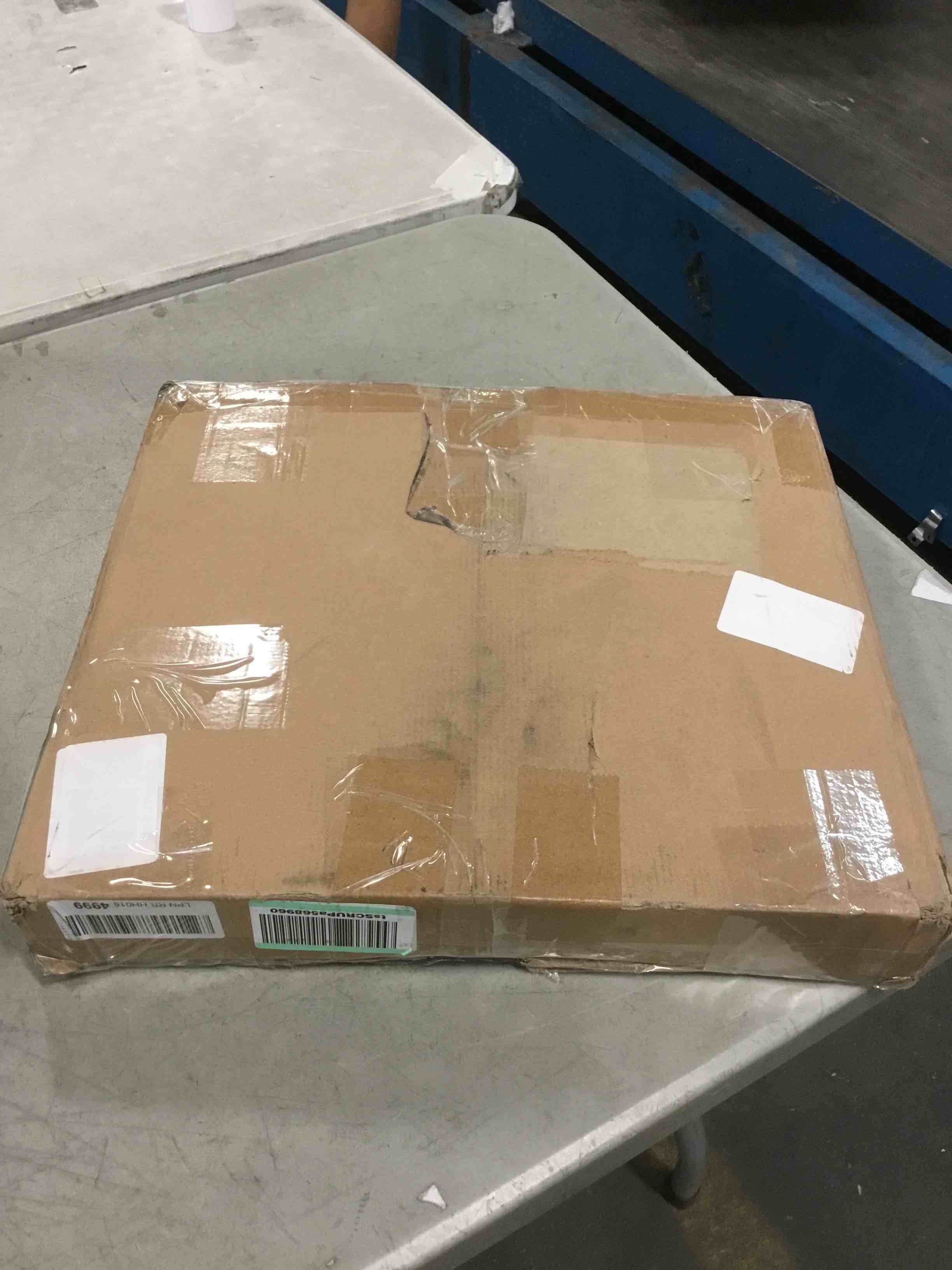 https://s3.amazonaws.com/lotting-images-prod/bidfta/BLU5695553_1714568629411.jpeg