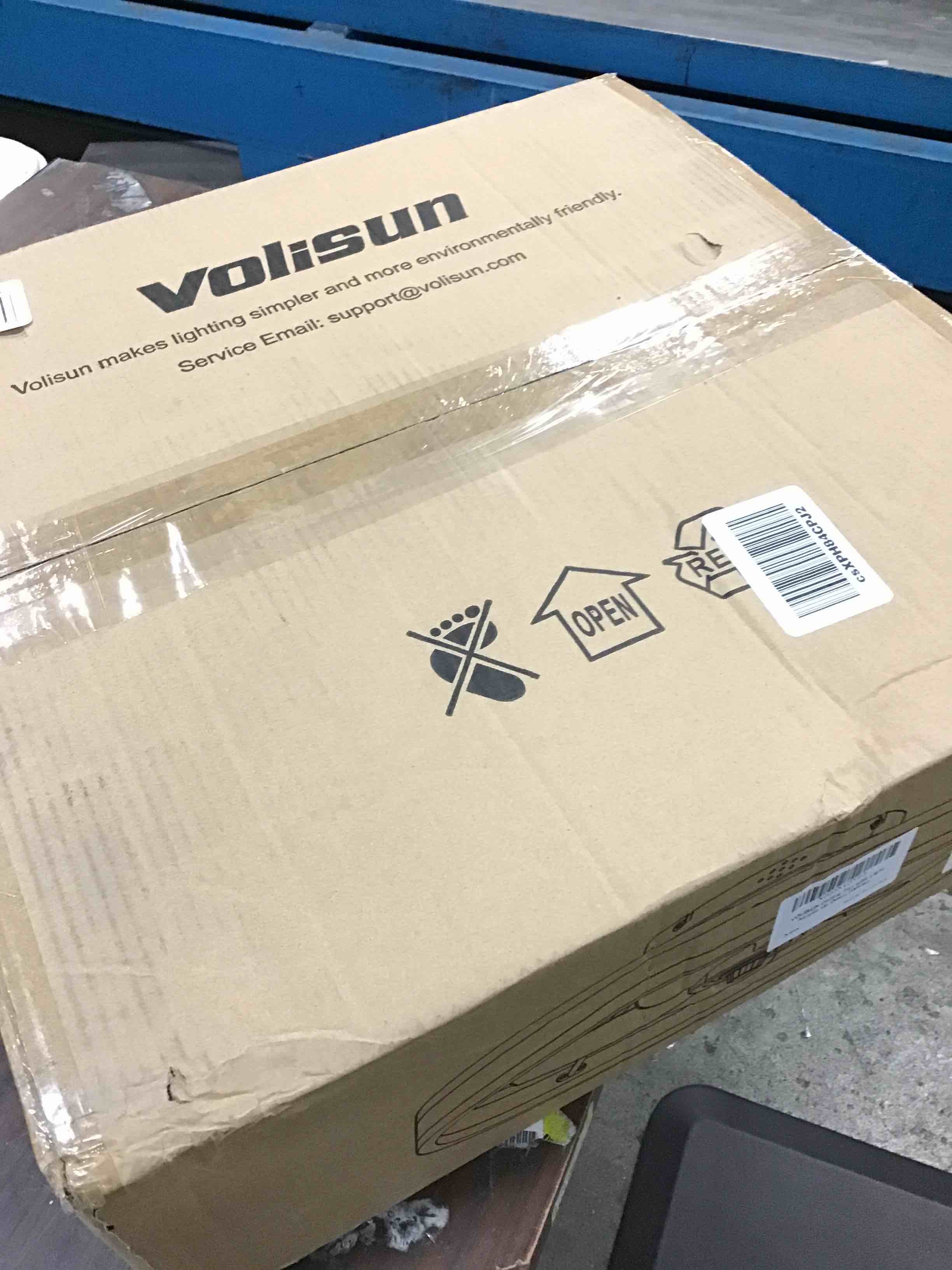 https://s3.amazonaws.com/lotting-images-prod/bidfta/BLU5697258_1715268852186.jpeg