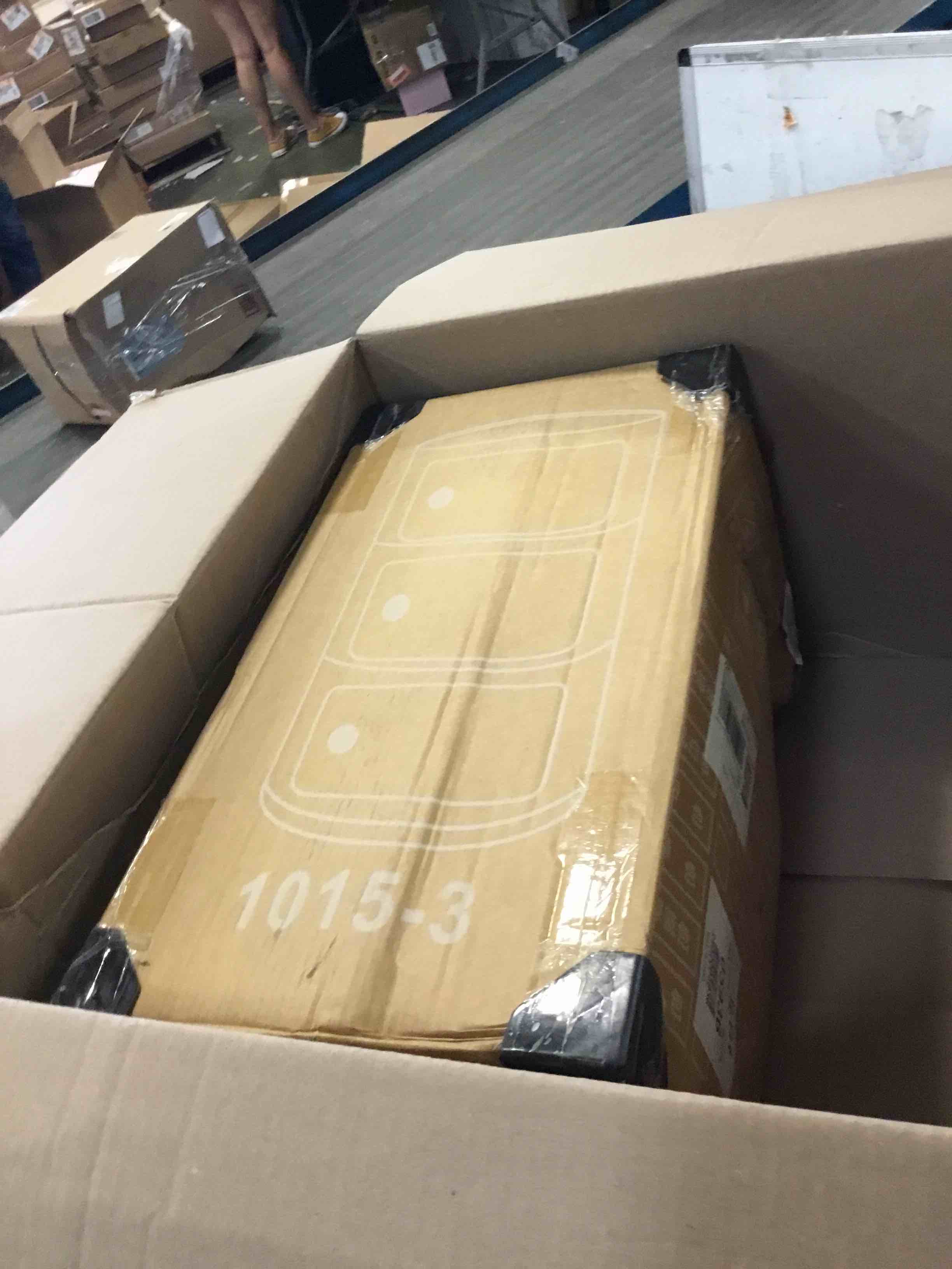 https://s3.amazonaws.com/lotting-images-prod/bidfta/BLU5697770_1715182336214.jpeg