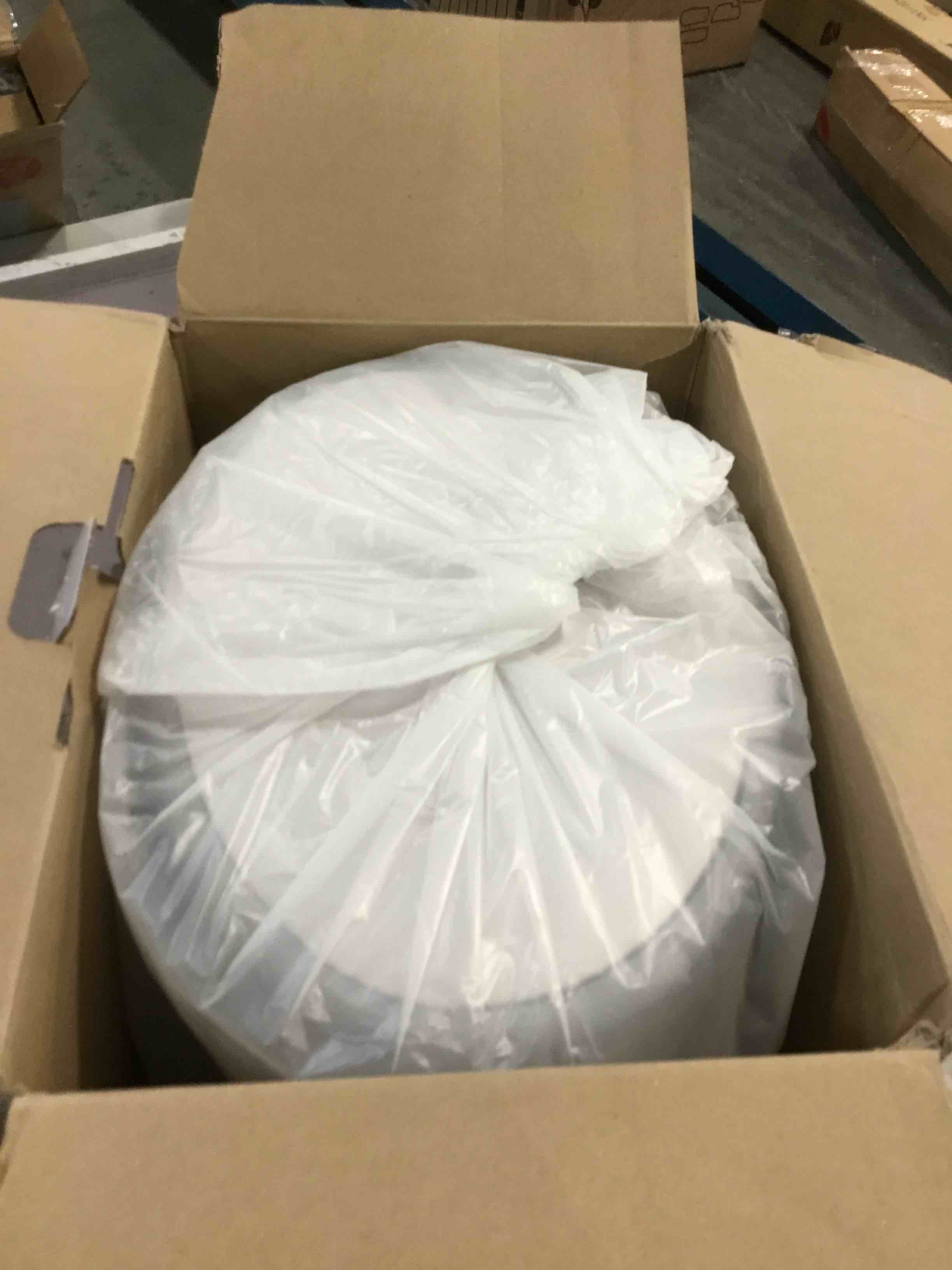 https://s3.amazonaws.com/lotting-images-prod/bidfta/BLU5697883_1715255053210.jpeg