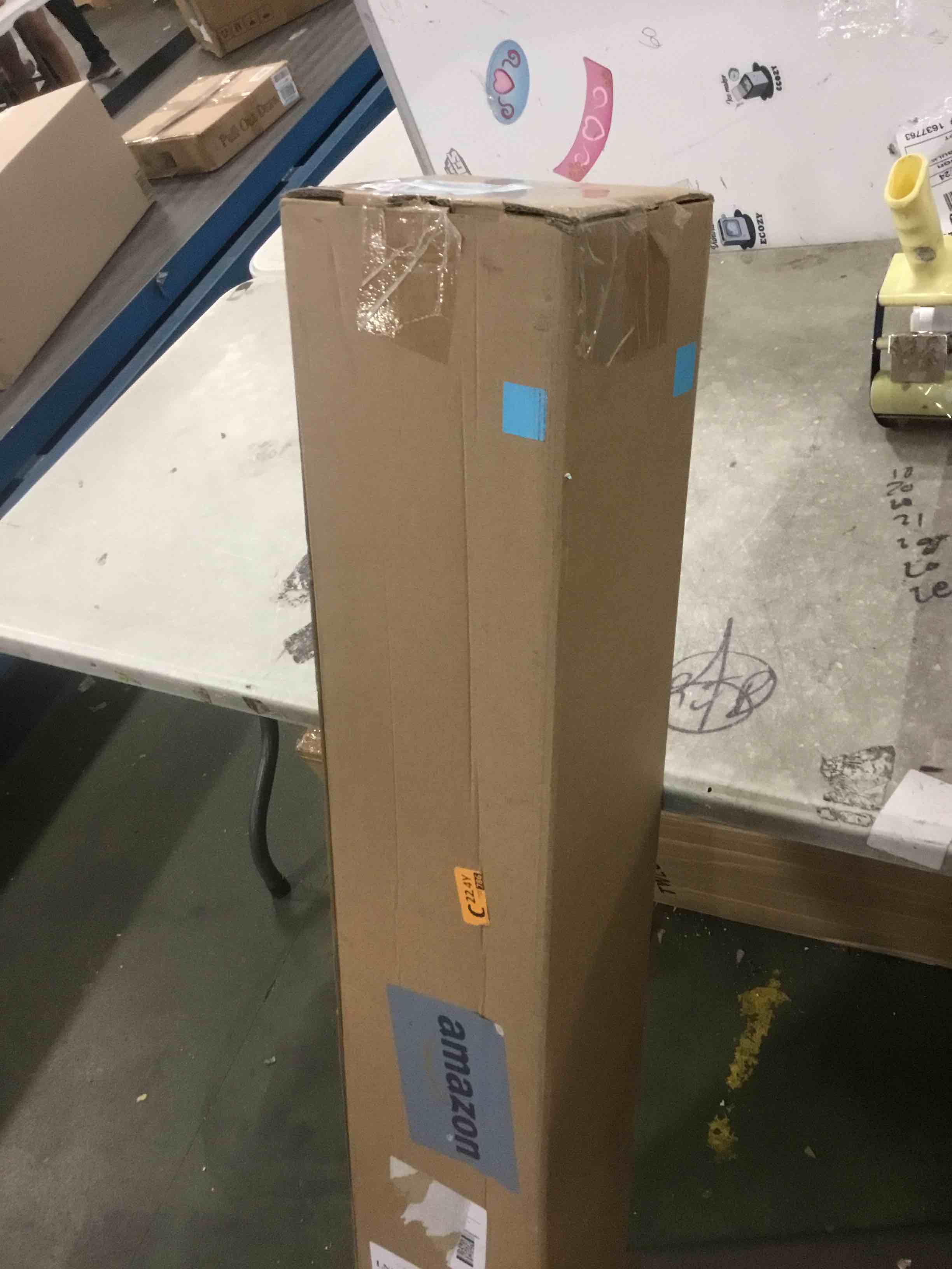 https://s3.amazonaws.com/lotting-images-prod/bidfta/BLU5698124_1715343933051.jpeg
